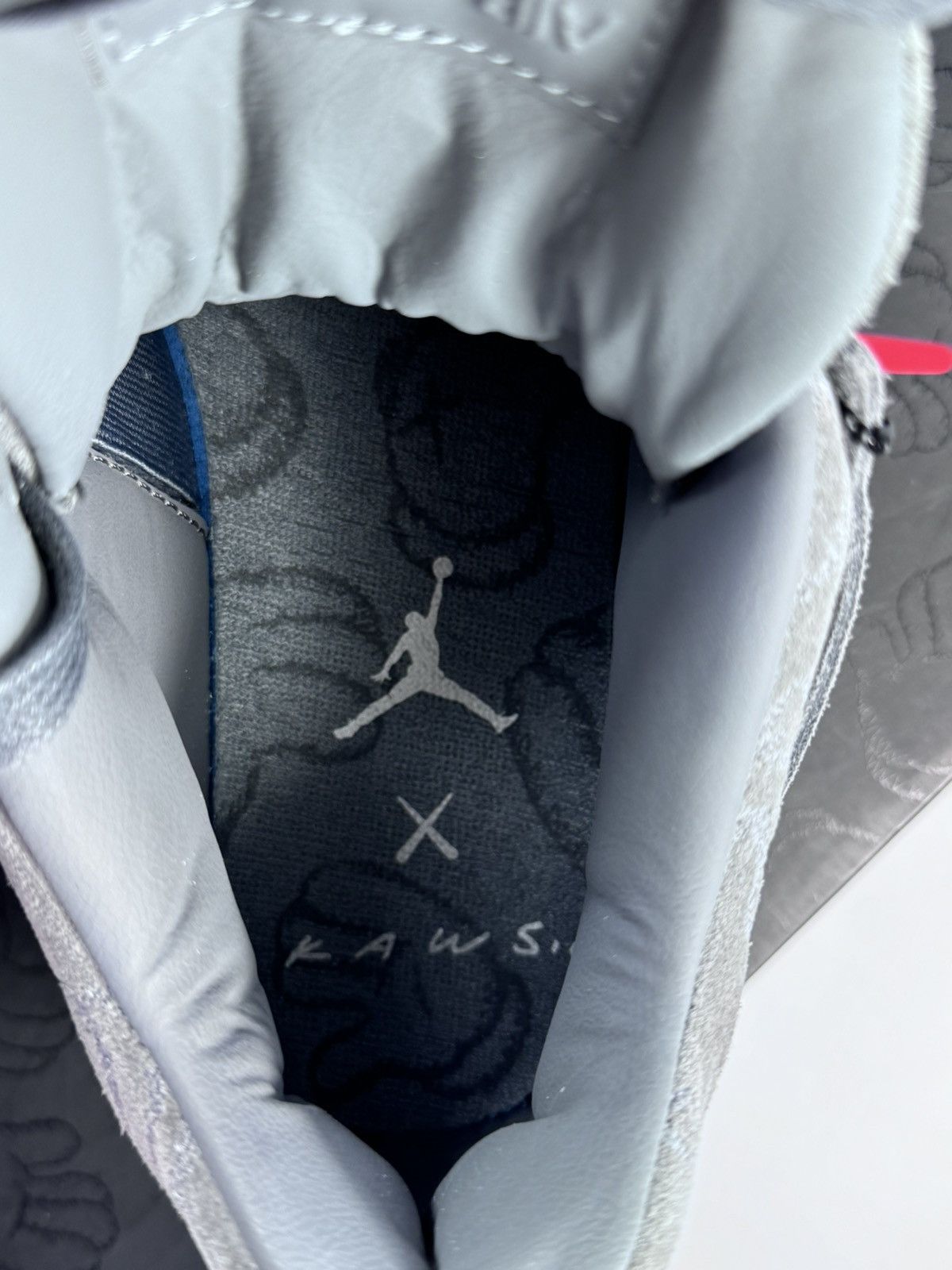 Jordan Brand × Kaws AIR JORDAN 4 RETRO X KAWS SNEAKERS Size US 9.5 / EU 42-43 - 11 Thumbnail