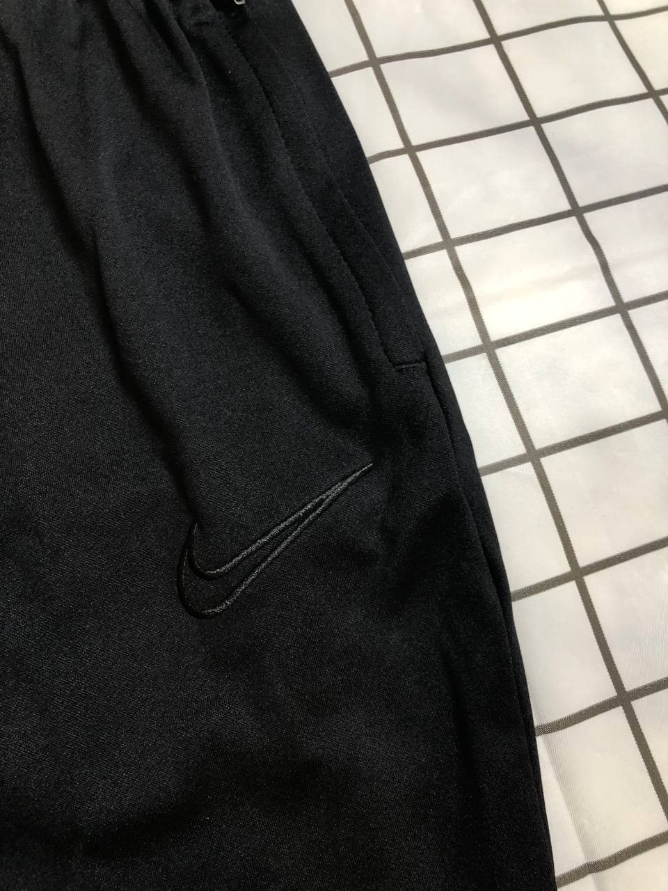 Nike Nike Dri-Fit Standard Fit Swoosh Casual Black Jogger Size US 30 / EU 46 - 4 Thumbnail