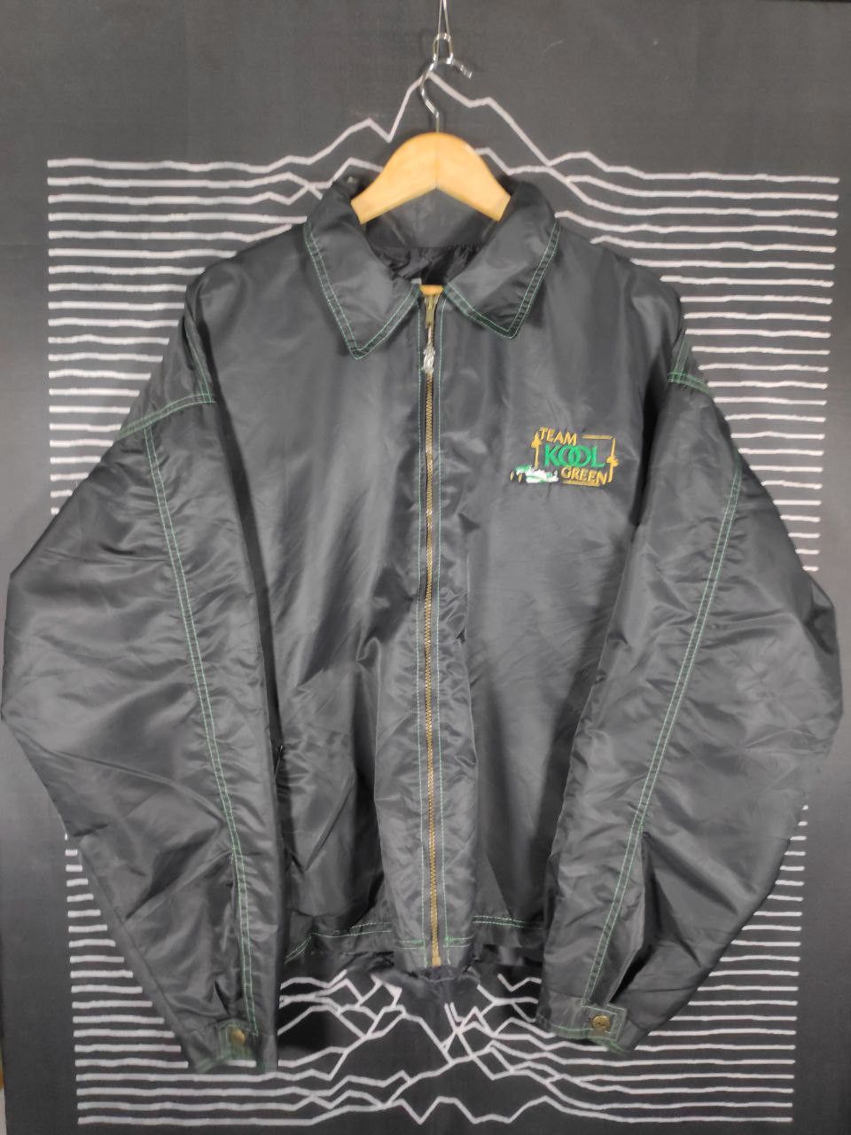 Vintage Vtg 90 Team Kool Green Racing Motorsport Jacket Size XL Size US XL / EU 56 / 4 - 1 Thumbnail