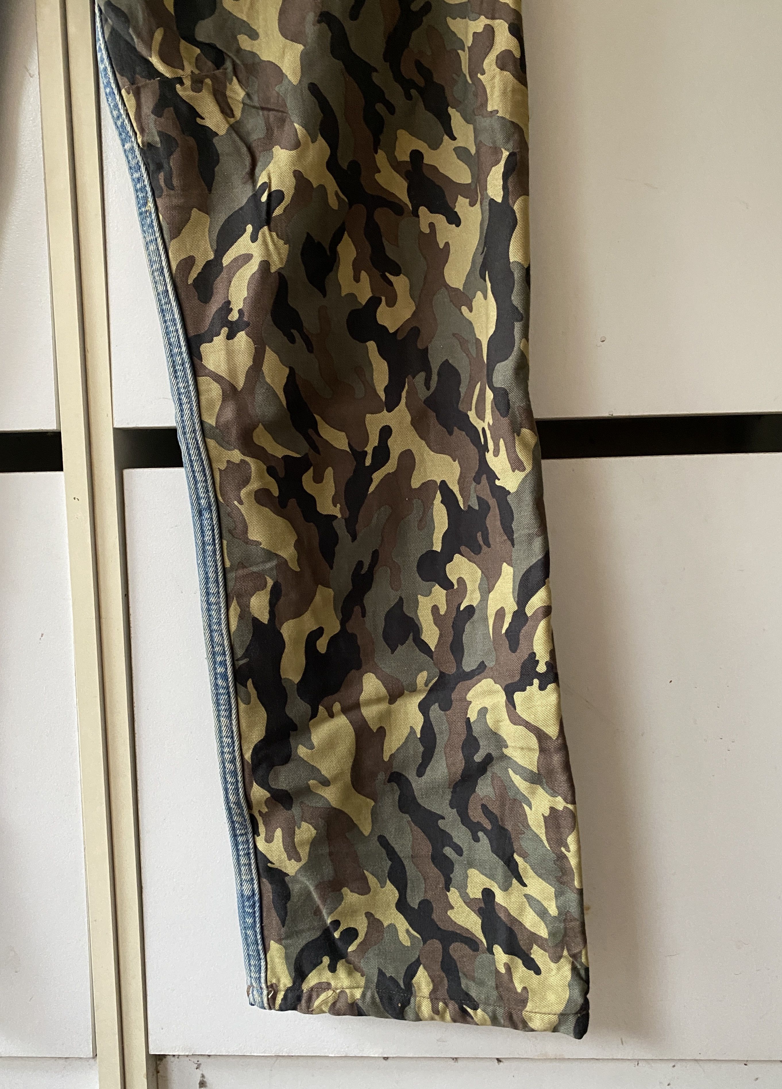 Levi's VINTAGE LEVIS 501 X CAMO JEANS Size US 40 / EU 56 - 10 Thumbnail