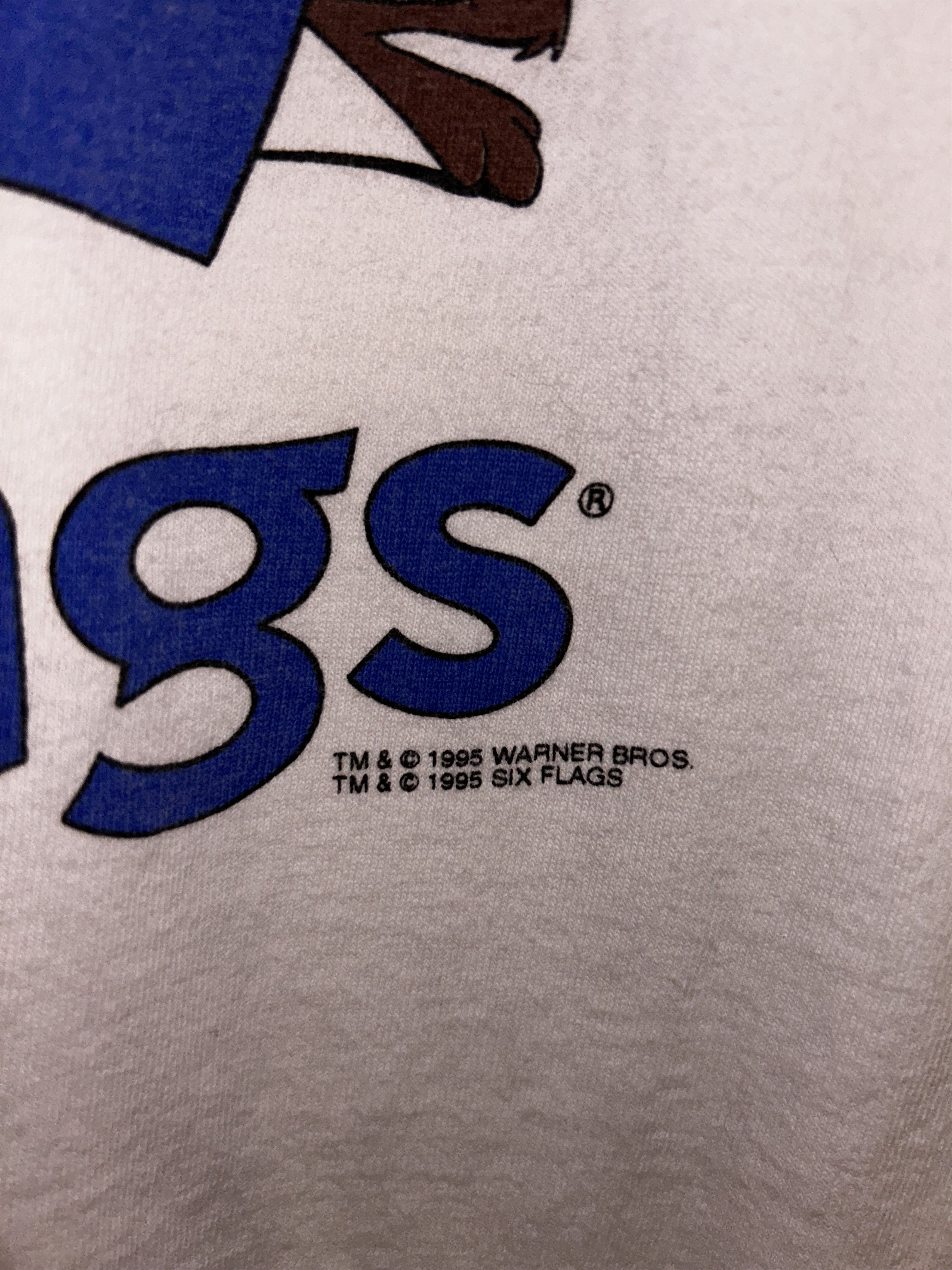Vintage Vintage 1995 Six Flags Tee Size US L / EU 52-54 / 3 - 3 Thumbnail