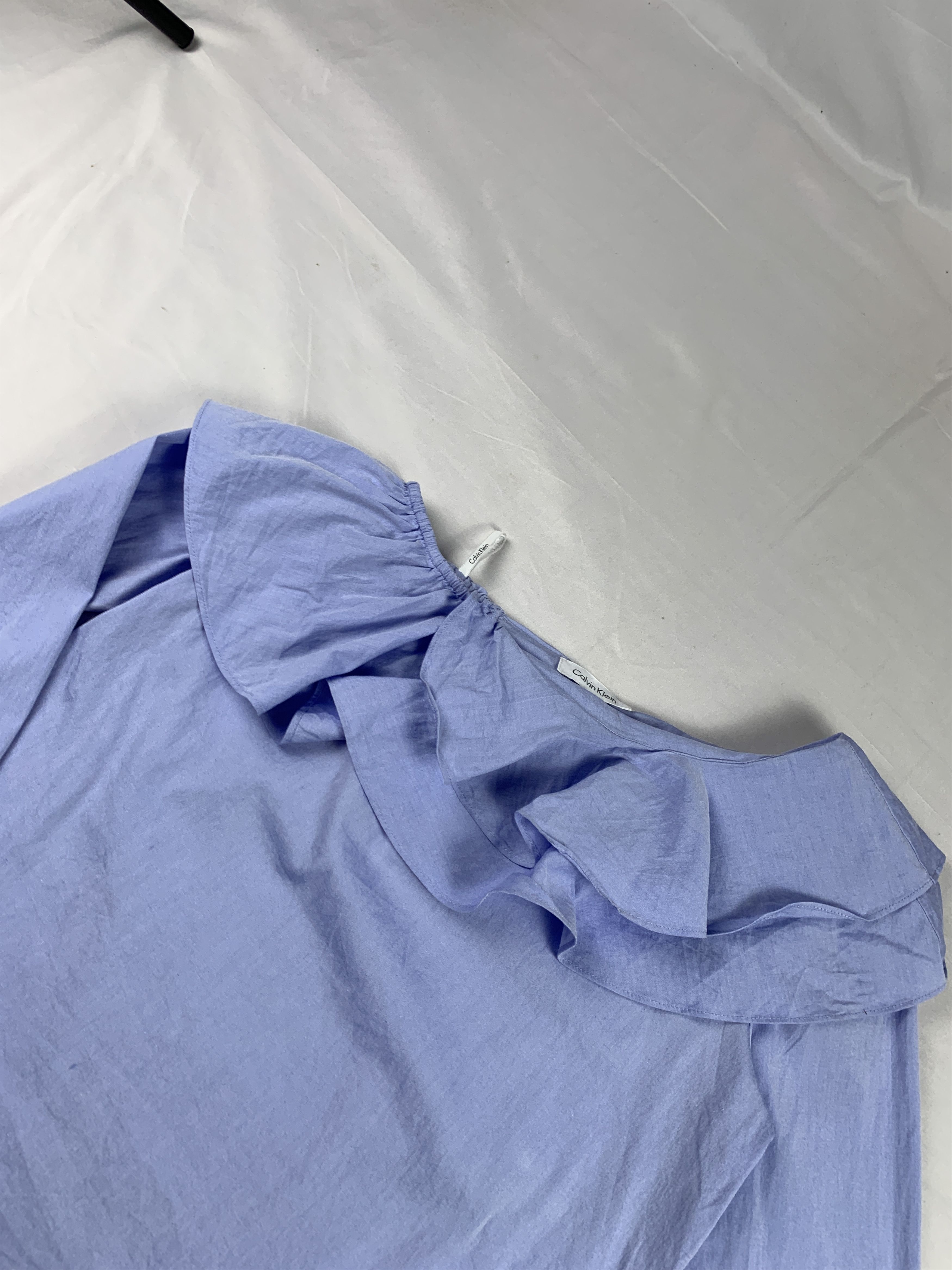 Calvin Klein Calvin Klein One-shoulder Ruffle Blouse (S) Size S / US 4 / IT 40 - 6 Thumbnail