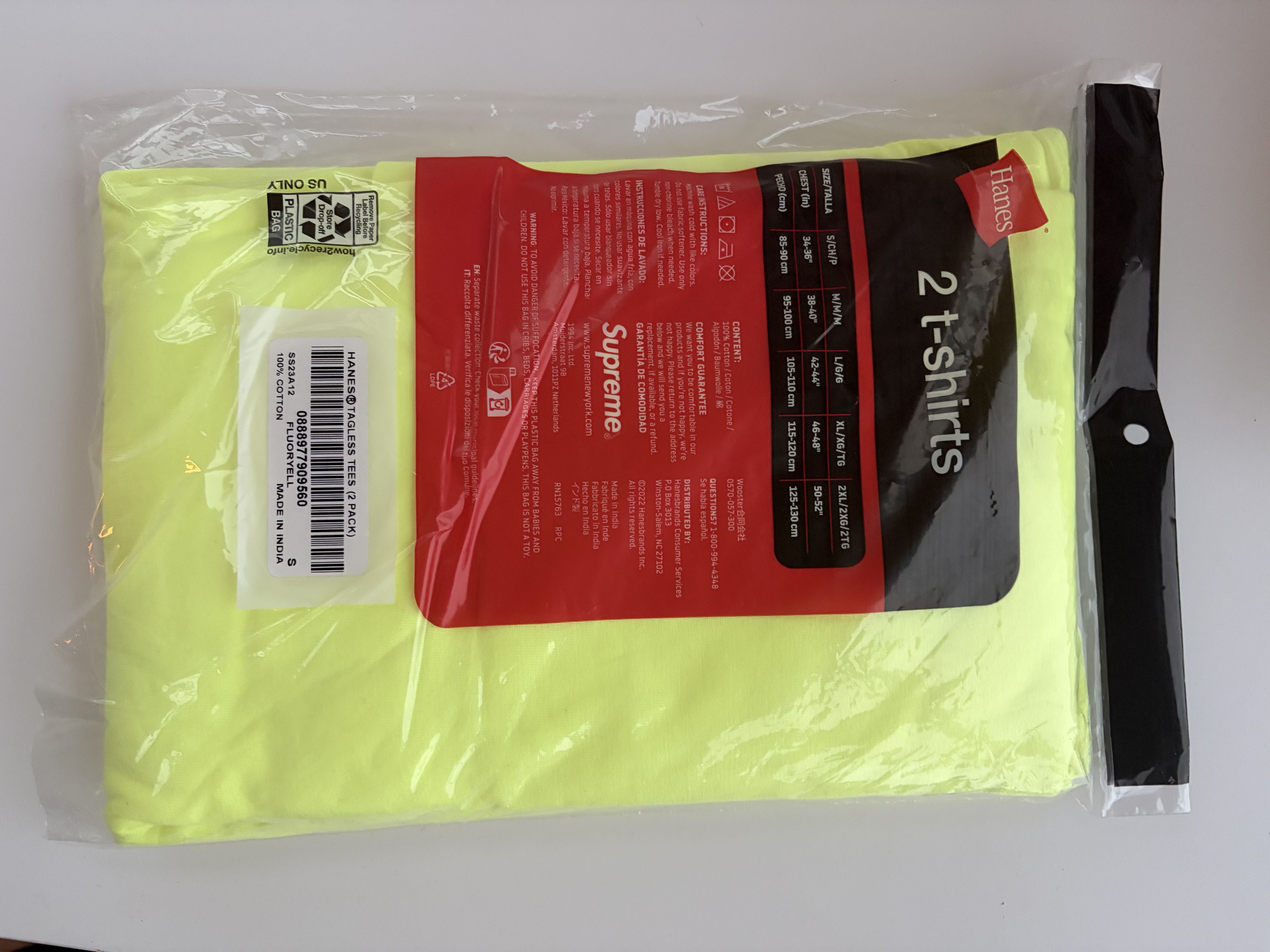 Hanes × Supreme Supreme x Hanes Tagless T-Shirts (2-Pack), Size S Size US S / EU 44-46 / 1 - 3 Thumbnail