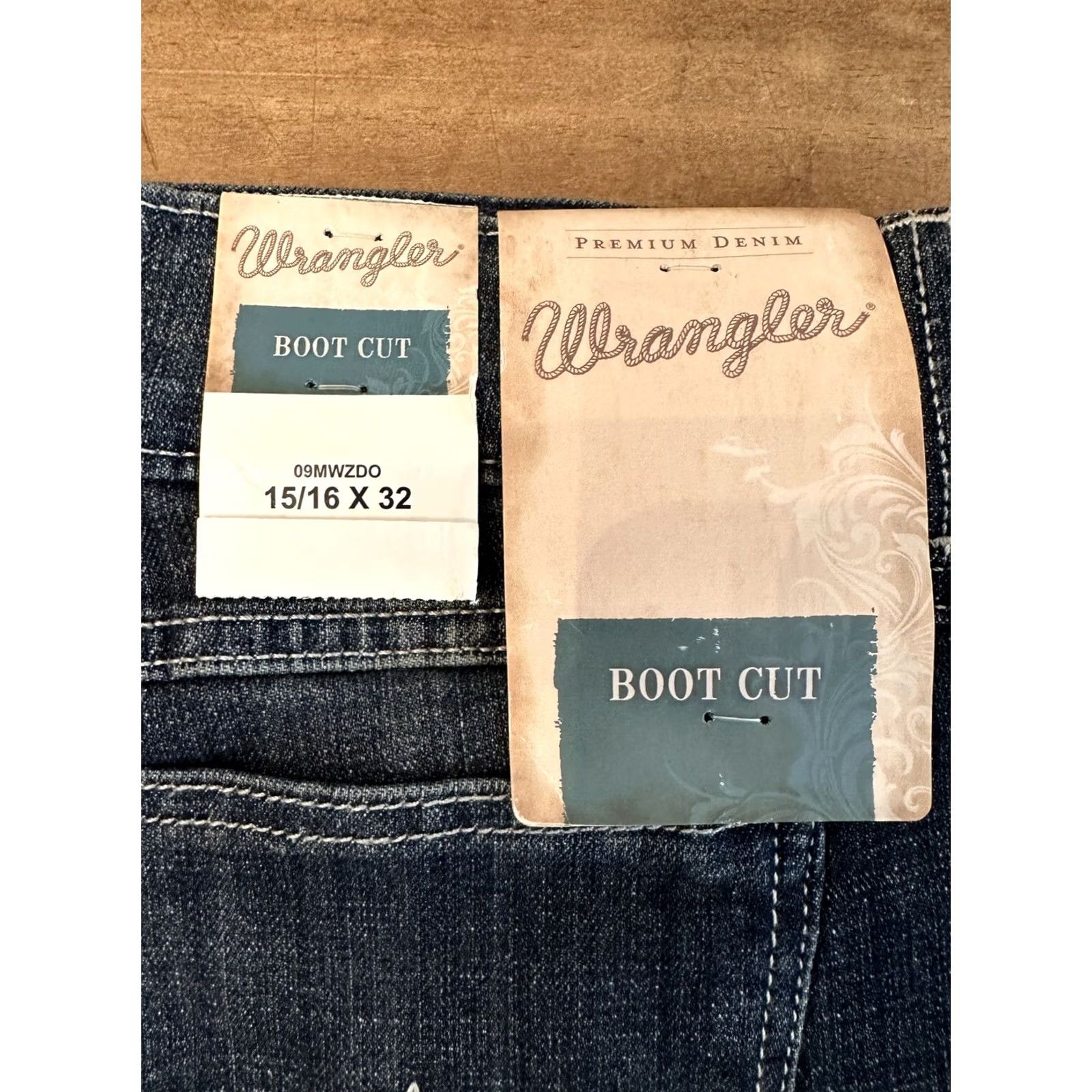 Wrangler Wrangler Jeans Womens 15/16x32 Blue NEW Bootcut Denim Ladies New With Tags Jeans Size 36" / US 14 / IT 50 - 3 Thumbnail
