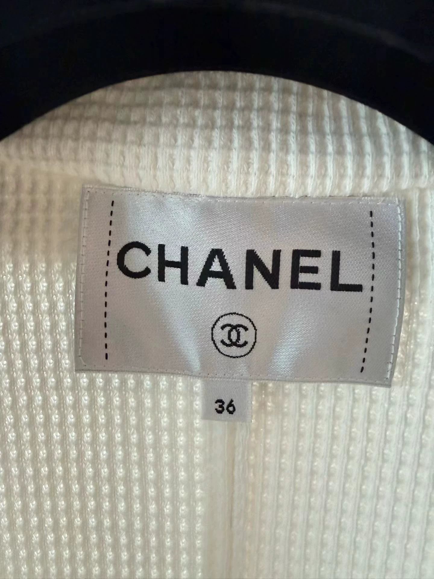 Chanel Chanel Waffle Double-Breasted Relaxed Jacket FR 36 Size XS / US 0-2 / IT 36-38 - 3 Thumbnail