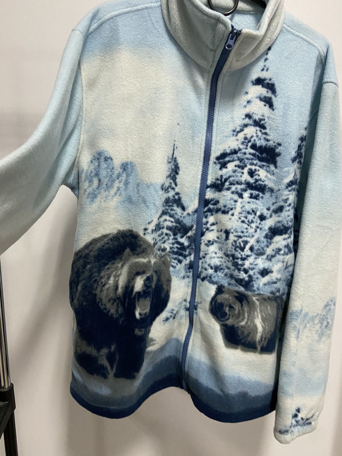 Japanese Brand × Vintage Bear White 🐻 Fleece Jacket Warm Vintage Zip Overprint Size US L / EU 52-54 / 3 - 4 Thumbnail