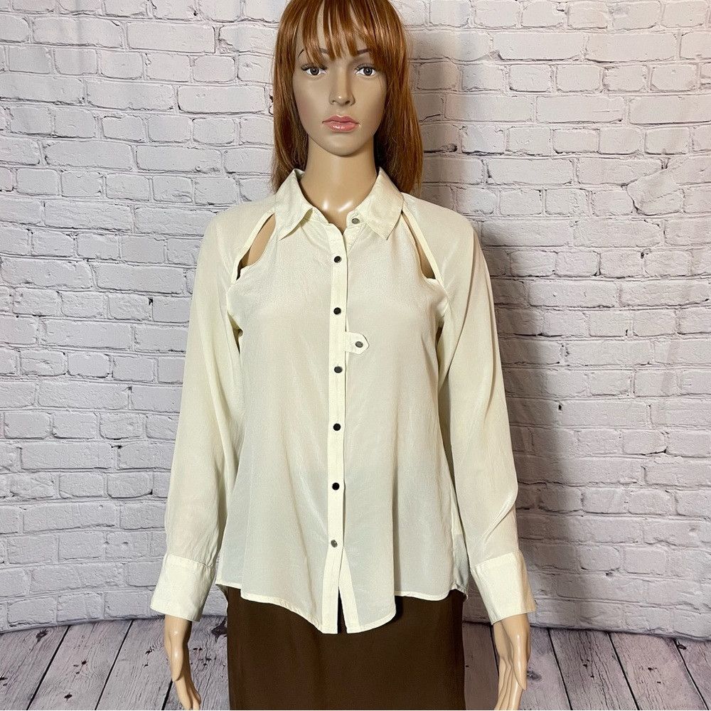 Other Aryn K Silk Lace Ivory Long Sleeve Cut Out Blouse Size S Size S / US 4 / IT 40 - 1 Thumbnail