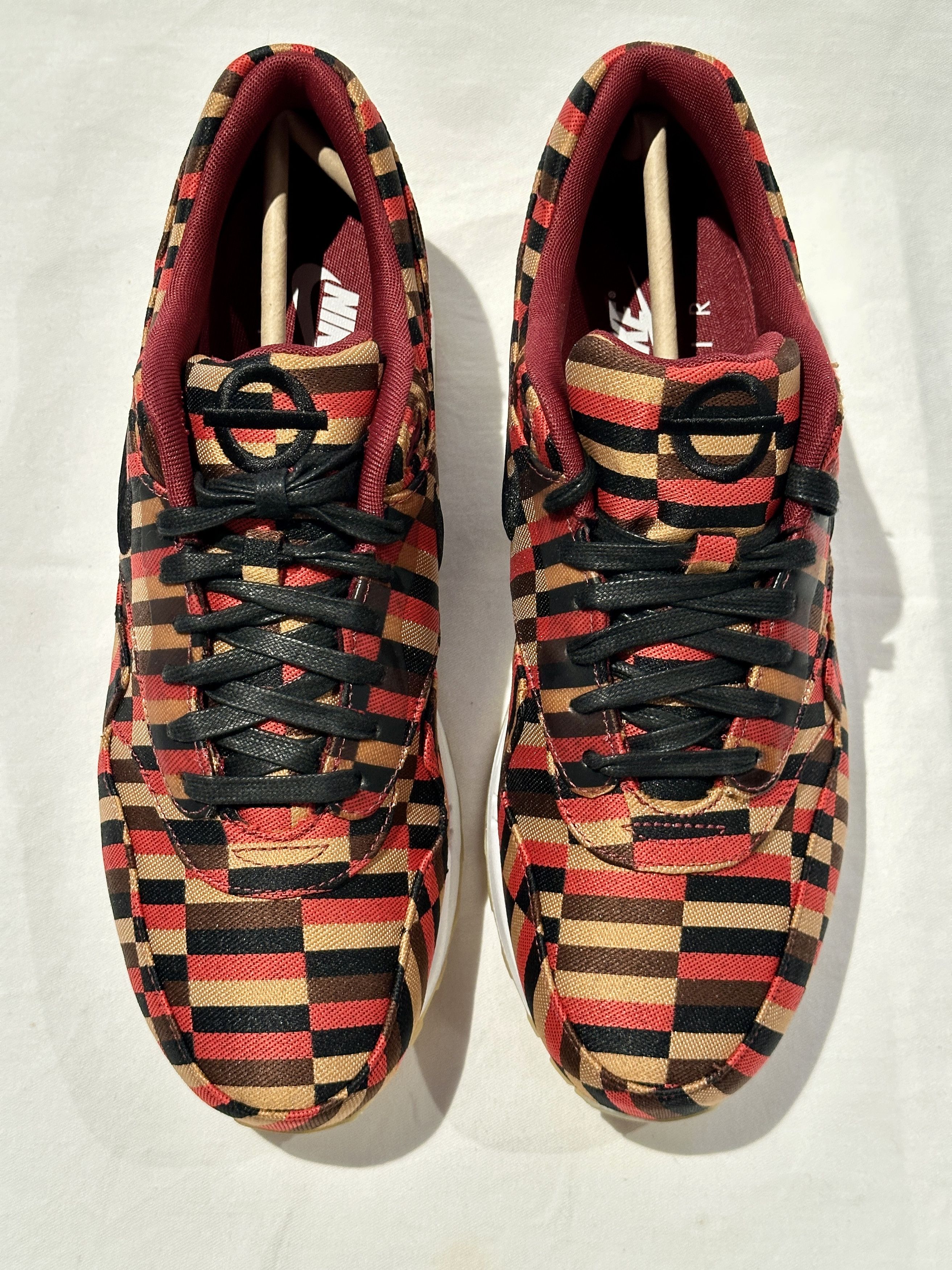 Nike NEW NIKE AIR MAX 1 WOVEN SP LONDON UNDERGROUND ROUNDEL SZ 11 Size US 11 / EU 44 - 9 Thumbnail