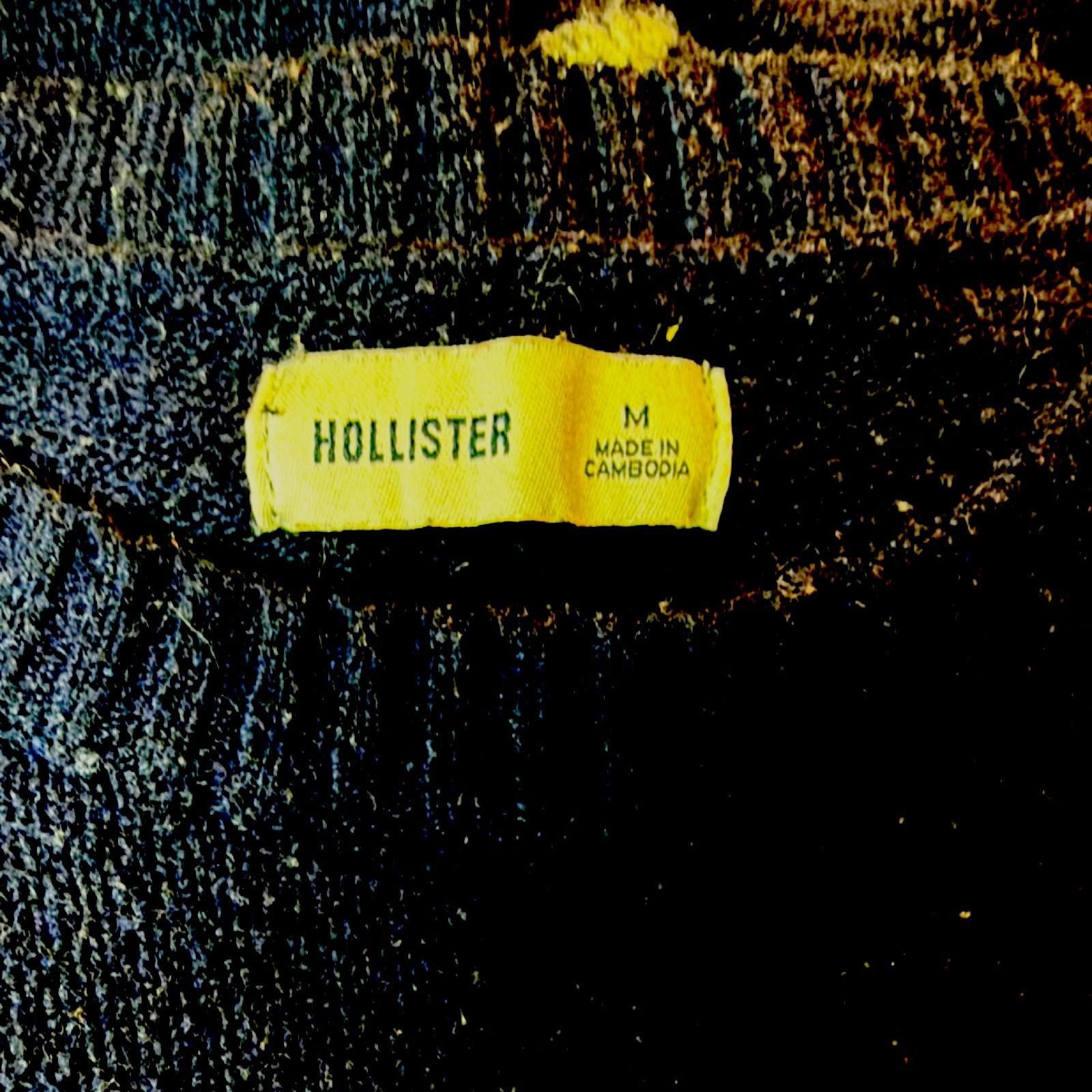 Hollister Hollister Co. Medium Navy Blue And White Ready Bear Sweater Size M / US 6-8 / IT 42-44 - 3 Thumbnail