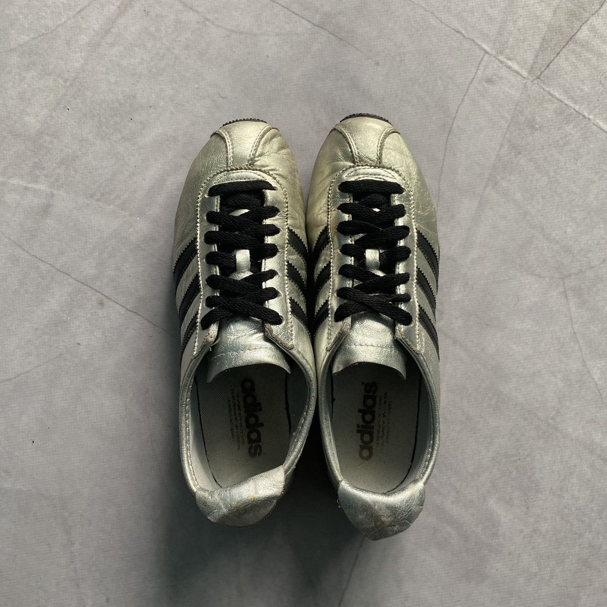 Adidas 2008 Adidas Silver Onitsuka Tiger Y-3 Vibe Sneakers Shoes Size US 5 / EU 37 - 5 Thumbnail