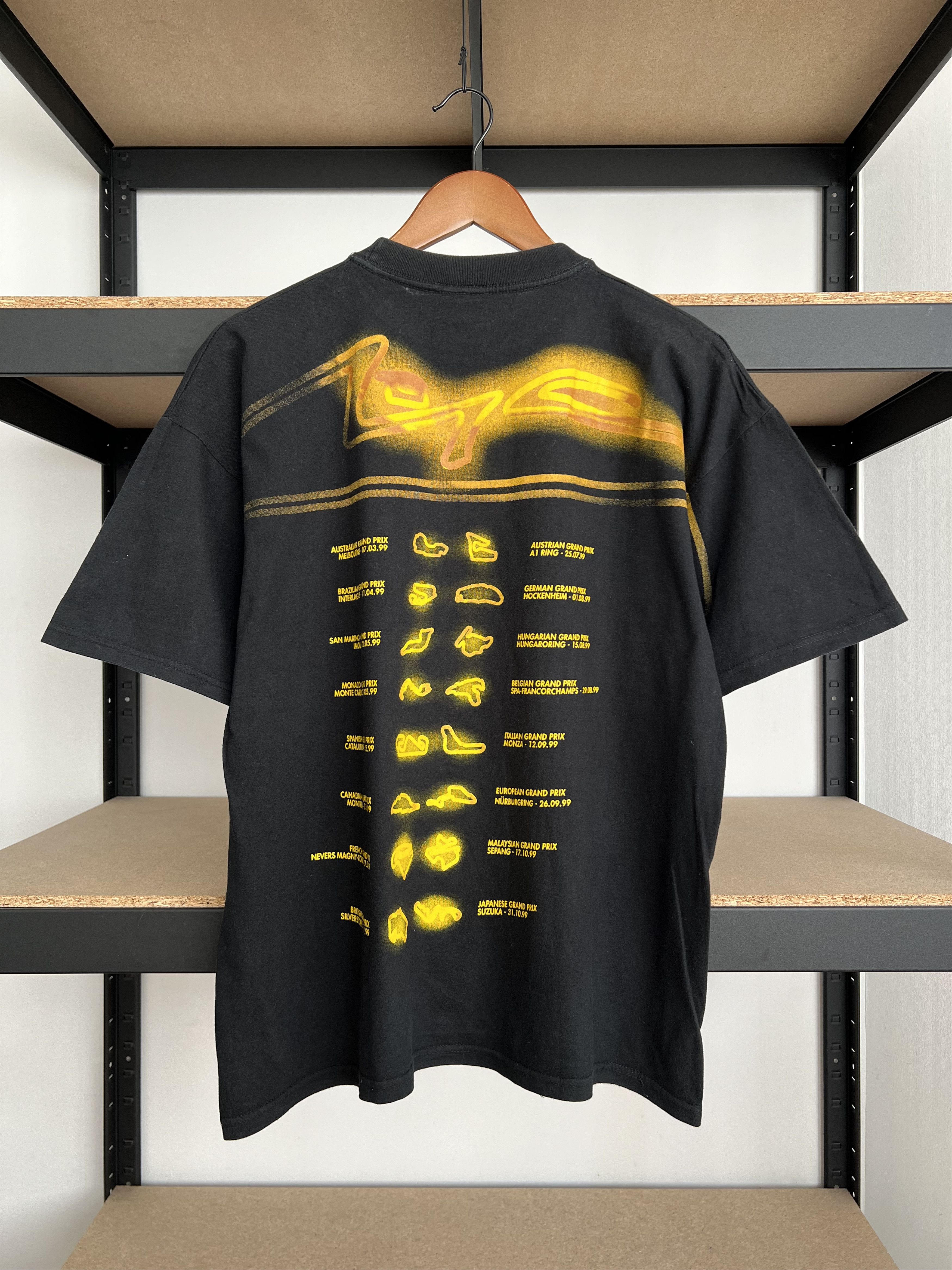 Formula 1 Vintage 1999 Michael Schumacher Ferrari Formula 1 F1 T-shirt Size US L / EU 52-54 / 3 - 2 Thumbnail