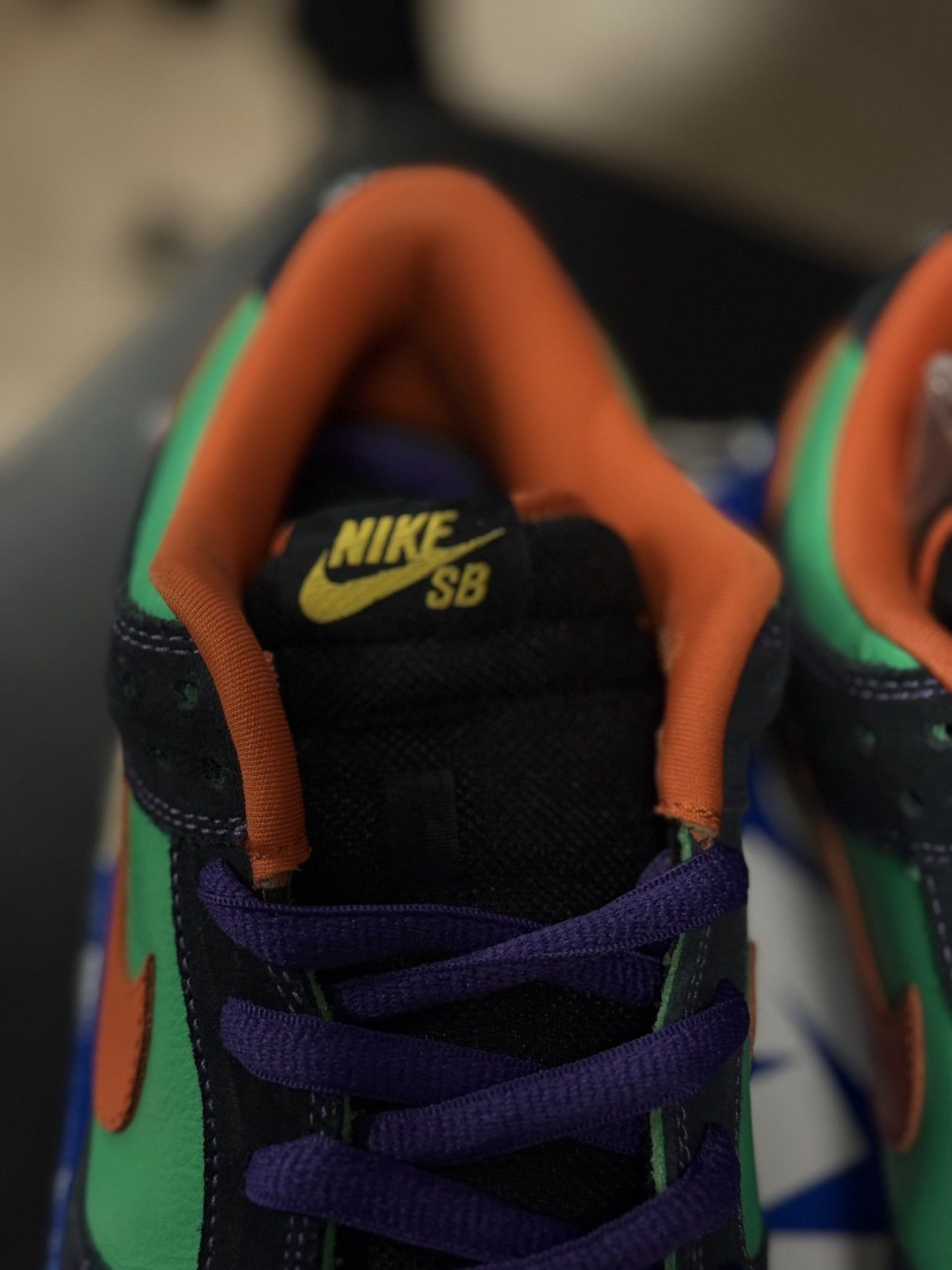 Nike Size 11 - Nike Dunk SB Low Green Spark Hoop Orange Halloween Size US 11 / EU 44 - 8 Thumbnail