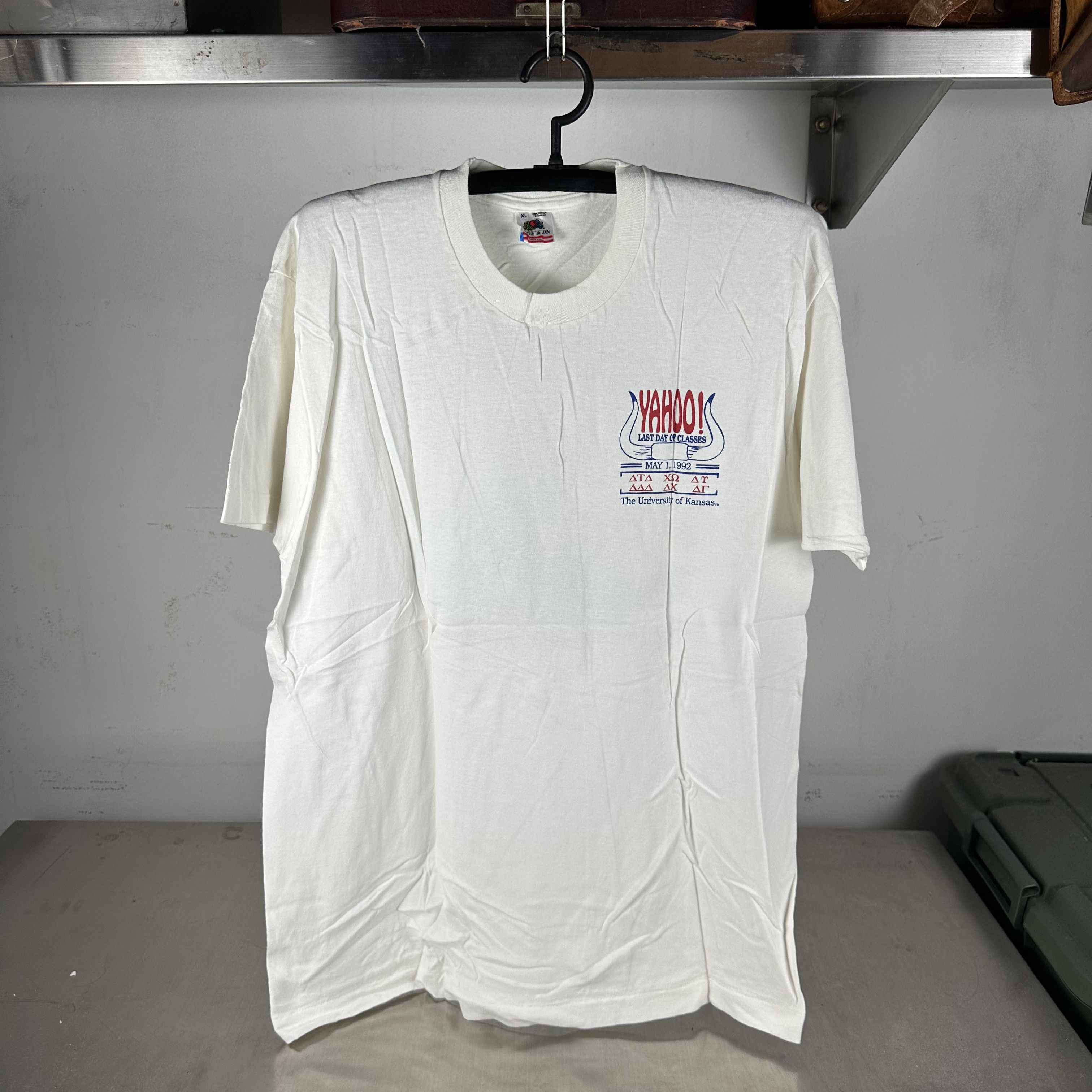 Vintage Vintage 1992 Kansas Jayhawks Yahoo Last Day of Class T-shirt Size US XL / EU 56 / 4 - 2 Thumbnail