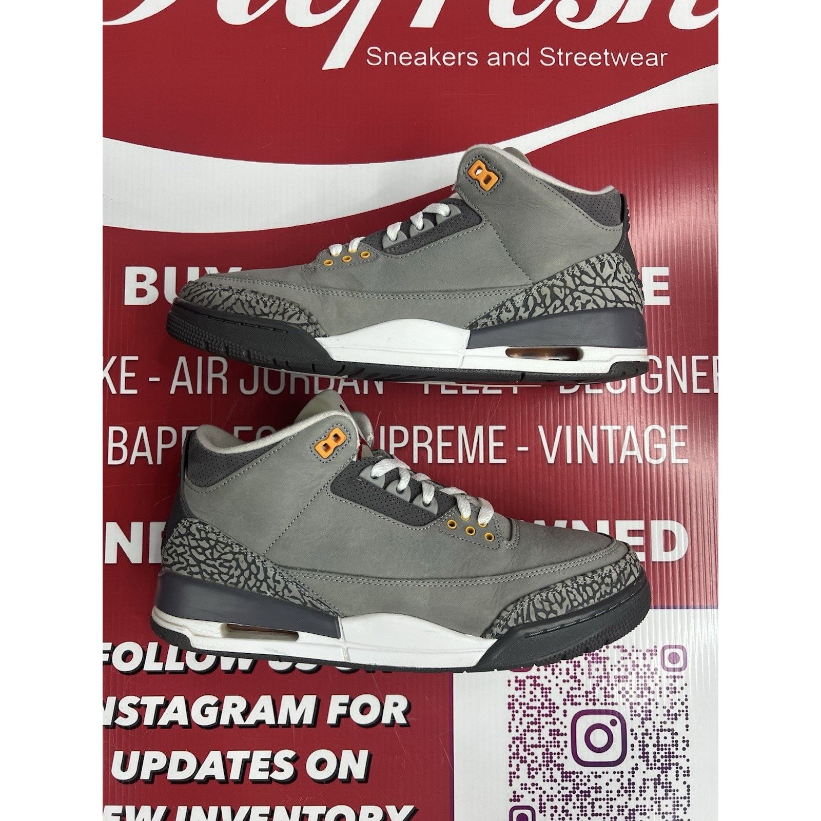 Jordan Brand Air Jordan 3 Retro Cool Grey (2021) Size 11 (CT8532-012) Size US 11 / EU 44 - 2 Thumbnail