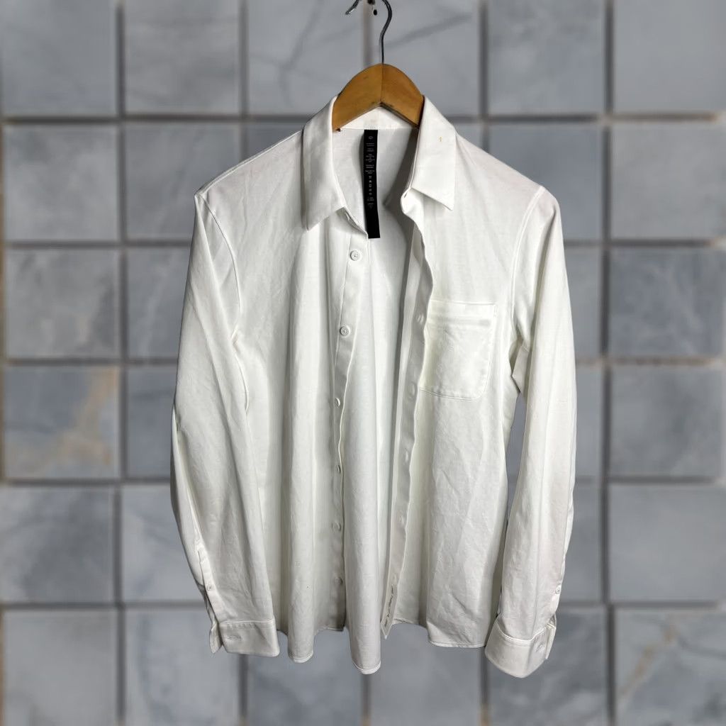 Lululemon Lululemon Shirt Mens Small White Stretch Jersey Button Front Long Sleeve Casual Size US S / EU 44-46 / 1 - 1 Thumbnail