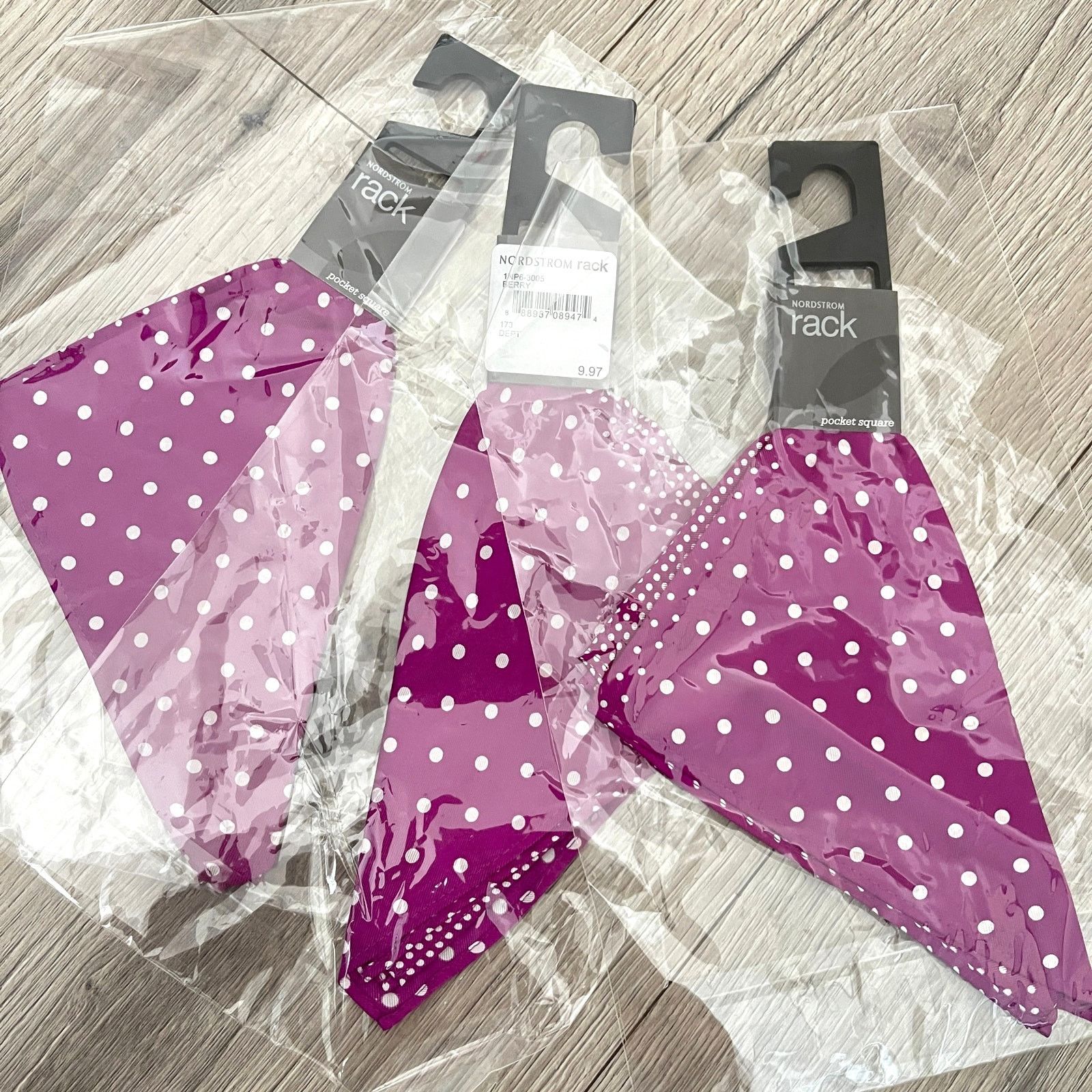 Nordstrom 3 Nordstrom Rack Silk 4 Panel Pocket Squares Berry Polka Dot Size ONE SIZE - 1 Thumbnail
