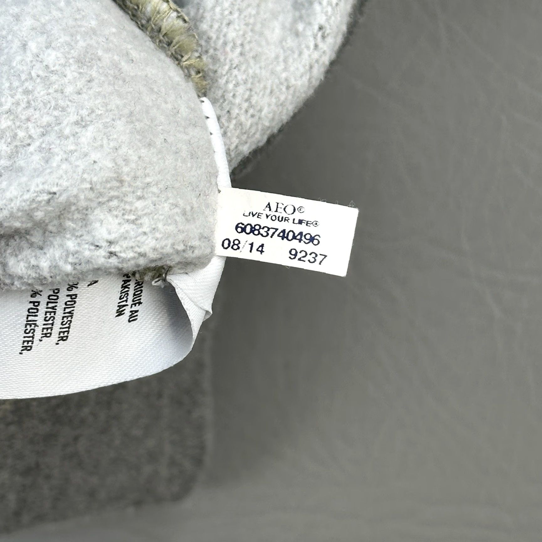 American Eagle Outfitters VINTAGE American Eagle Hoodie Mens Medium Gray Classic Fit Fleece Pullover Size US M / EU 48-50 / 2 - 7 Thumbnail