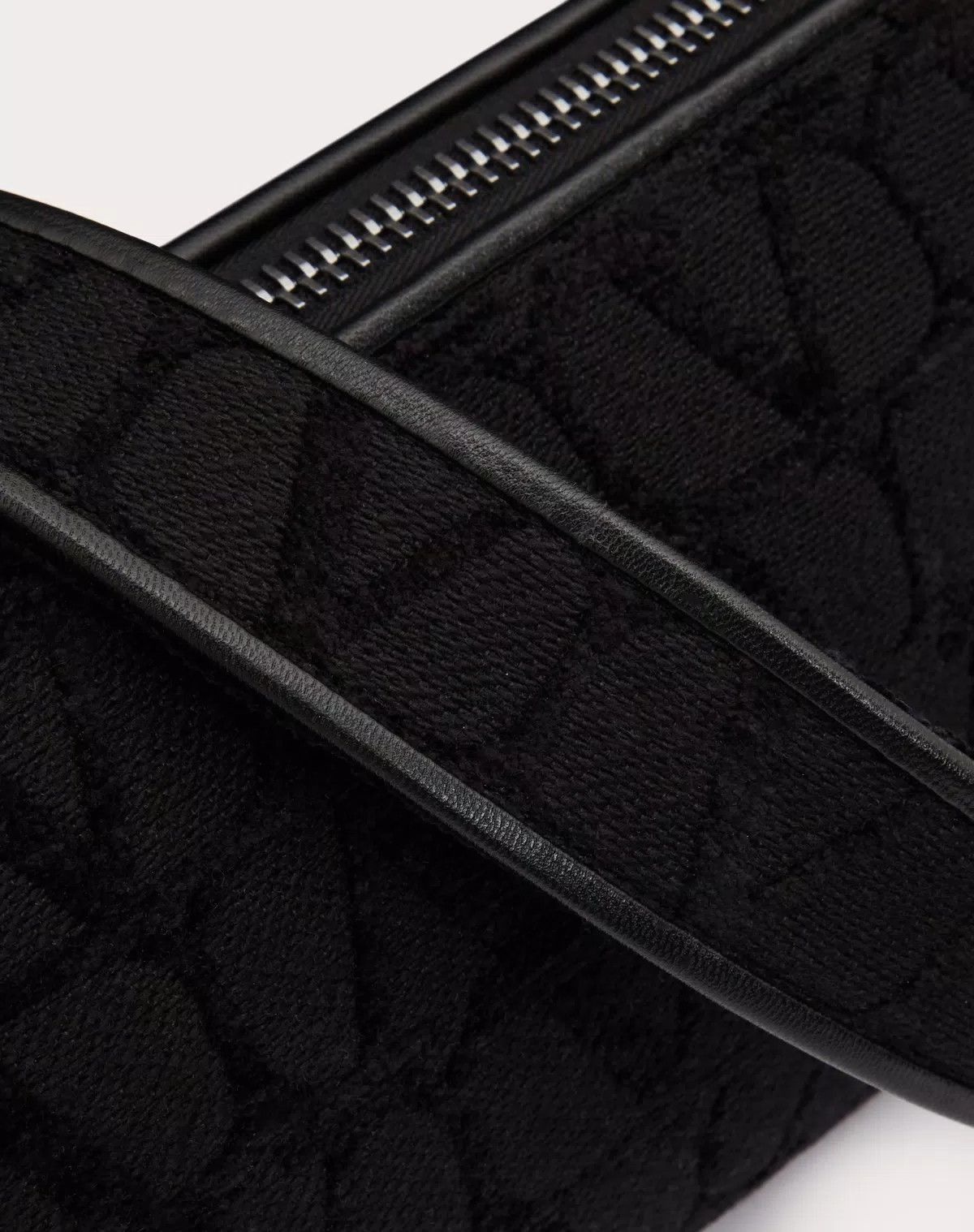 Valentino oc11z0625 Size: OS/Toile Iconographe Shoulder Bag in Black Size ONE SIZE - 7 Thumbnail