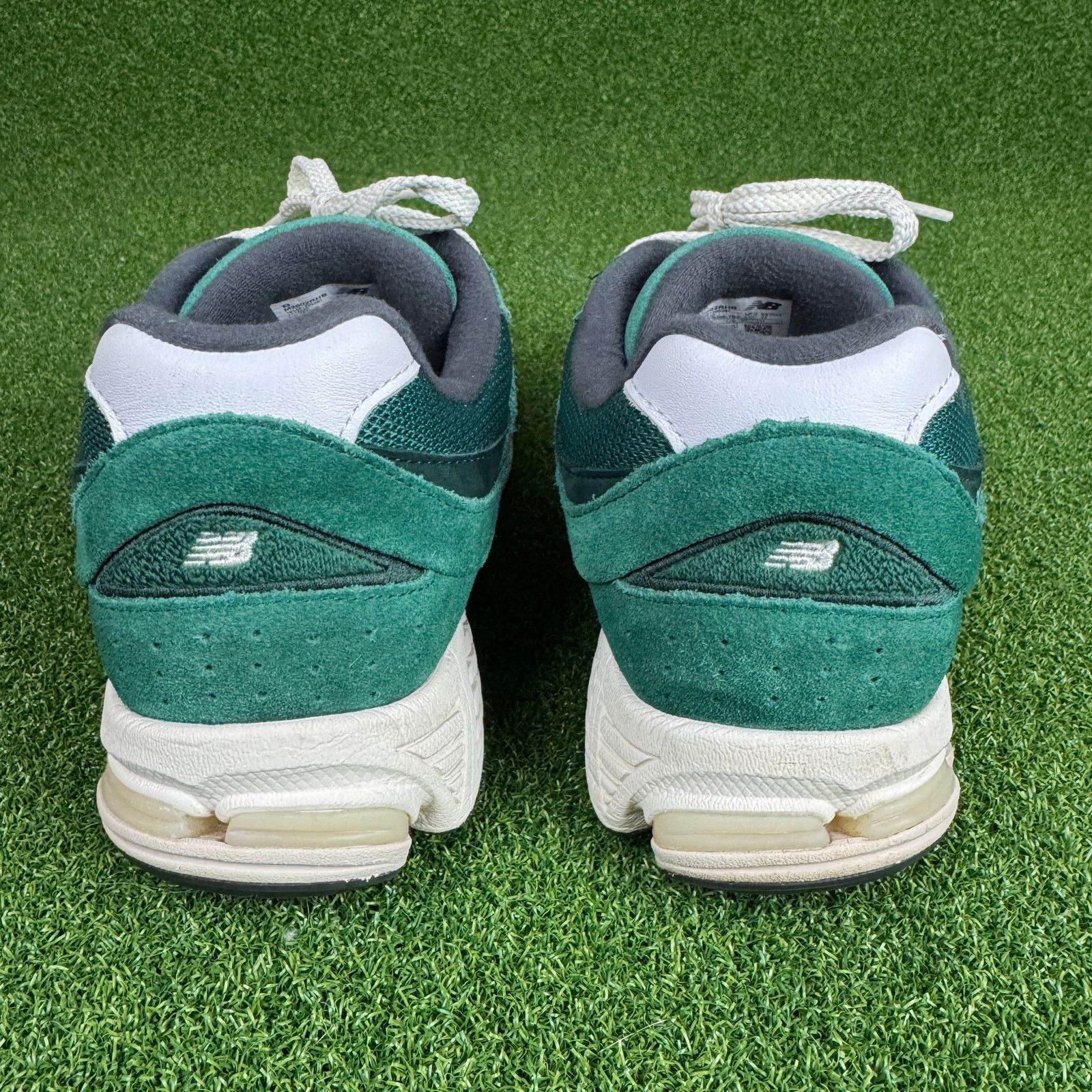 New Balance New Balance 2002R Suede Pack- Forest Green M2002RHBSize 9.5 Size US 9.5 / EU 42-43 - 6 Thumbnail