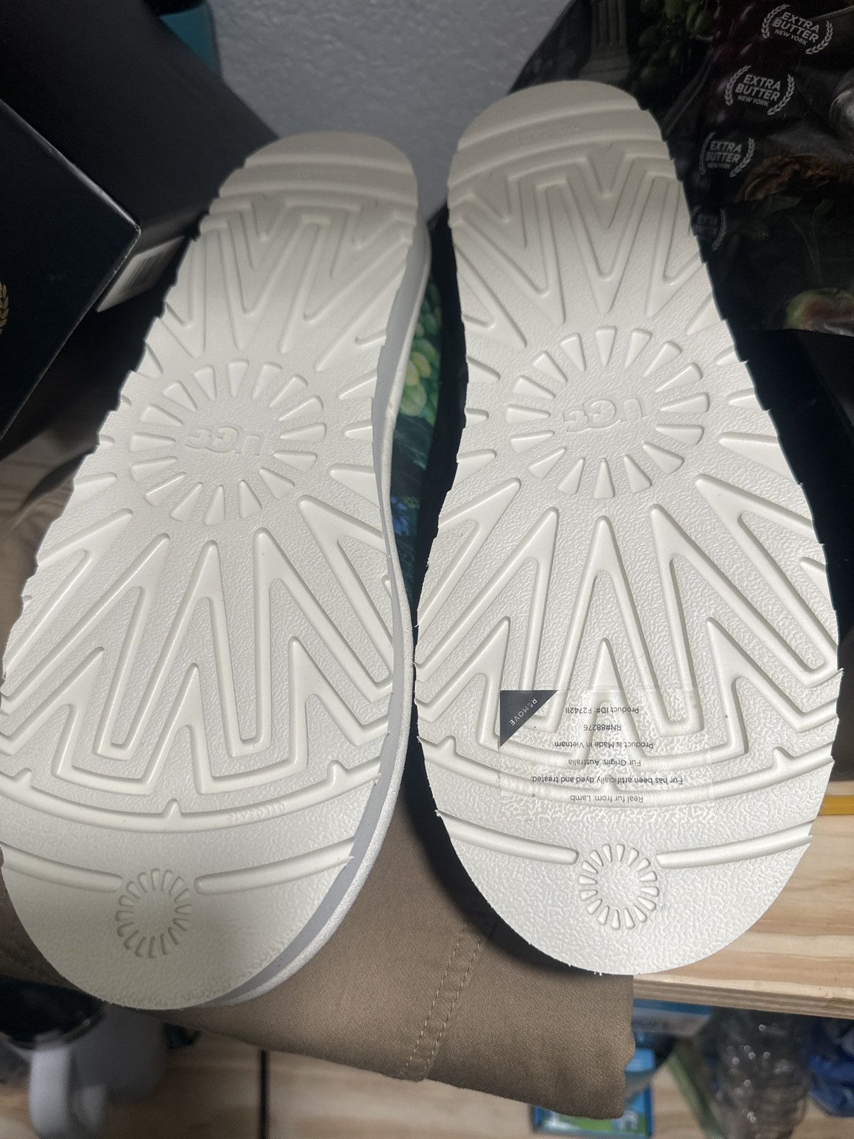 Ugg Ugg Mens Tasman still life Extra Butter New York Size US 12 / EU 45 - 4 Thumbnail