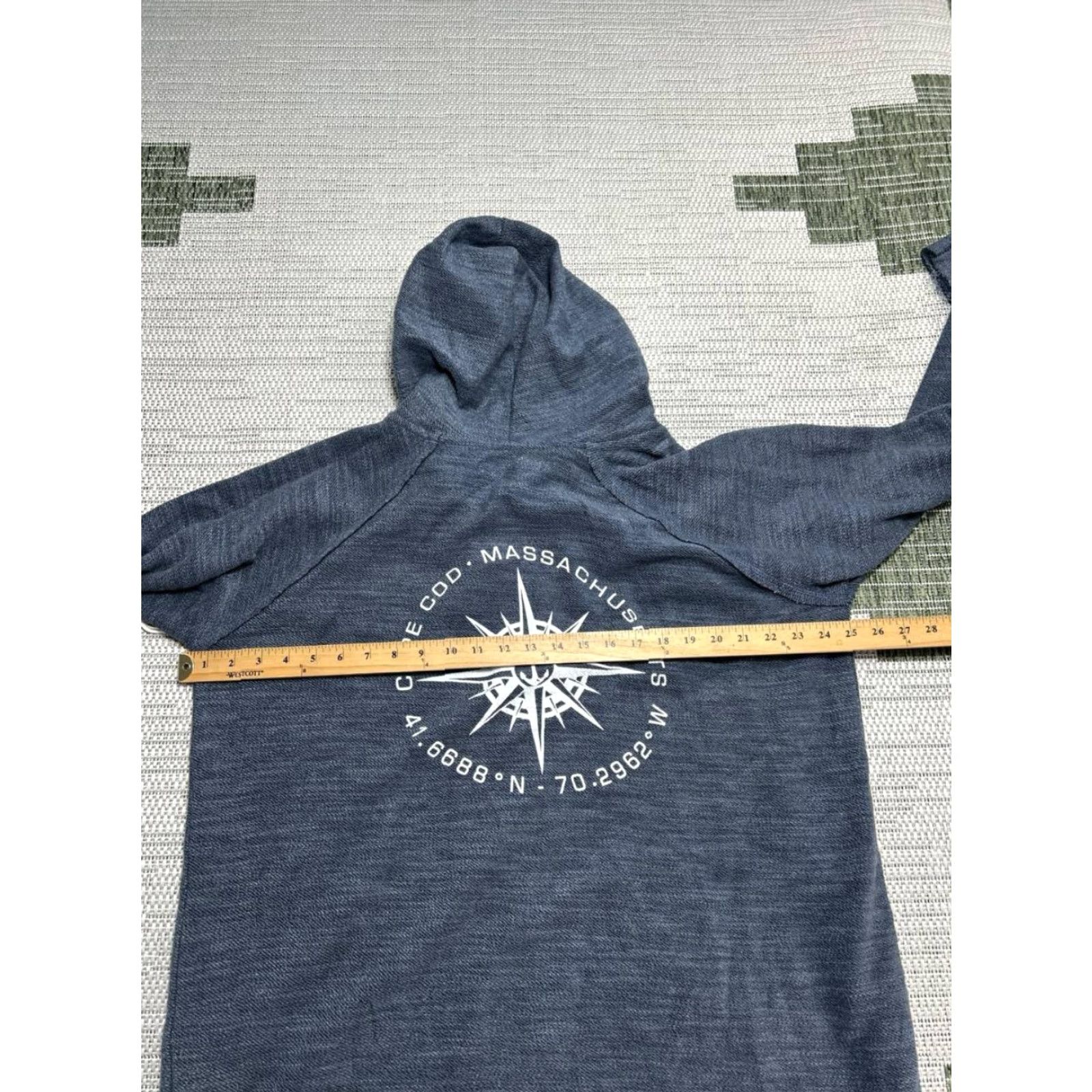 Vintage Vineyard Crew Star Compass Baja Distressed Hoodie Mens Large Blue Denim New Shirt Size US L / EU 52-54 / 3 - 5 Thumbnail