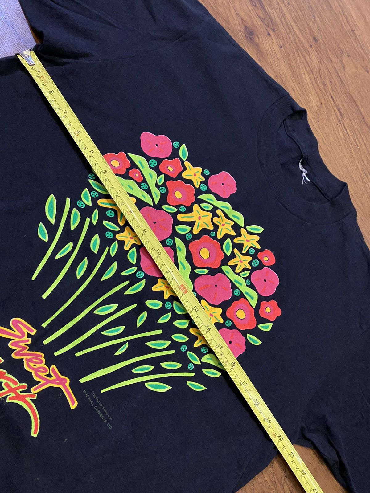Vintage Vintage 1990 Stephanie Simpson Sweet Earth Art T Shirt Size US L / EU 52-54 / 3 - 4 Thumbnail