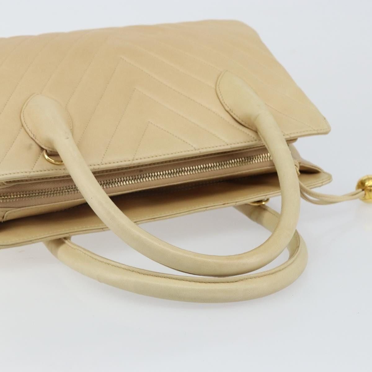 Chanel Chanel Lambskin V Stitch Handbag Beige Size ONE SIZE - 5 Thumbnail