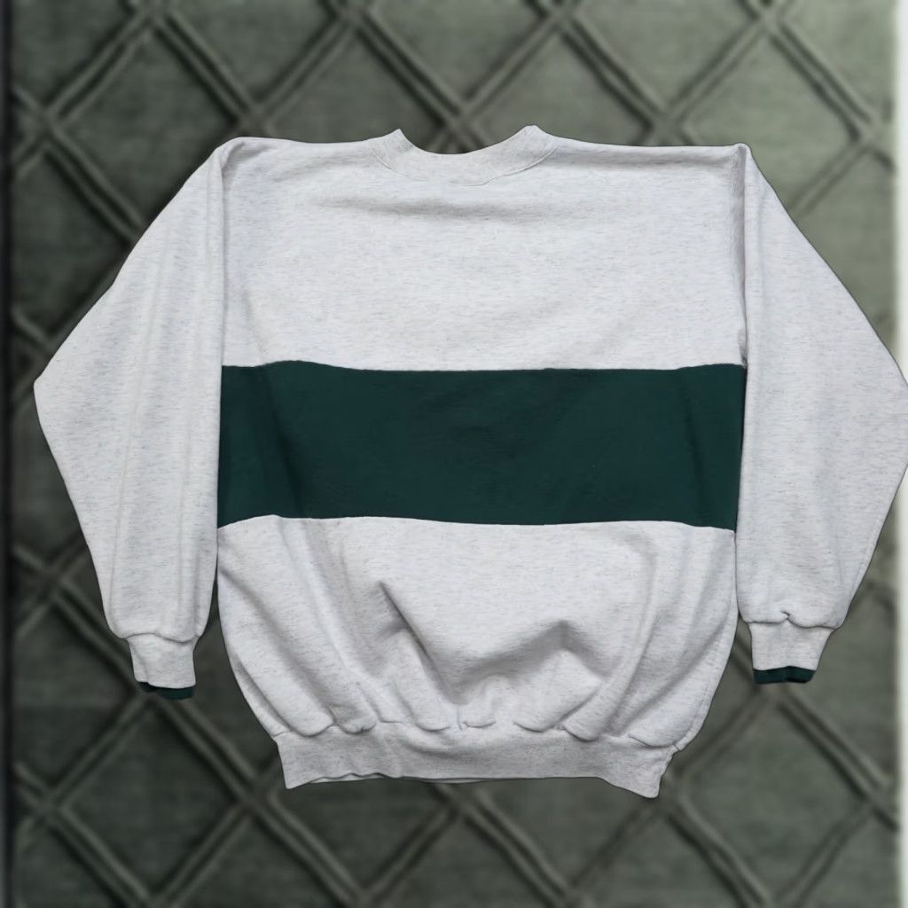 Fruit Of The Loom VINTAGE Victoria BC Pullover Sweatshirt XL Blue Graphic Print 90s Fruit of the Loom Mens Womens Unisex Adults Sweatshirt Size US XL / EU 56 / 4 - 1 Thumbnail