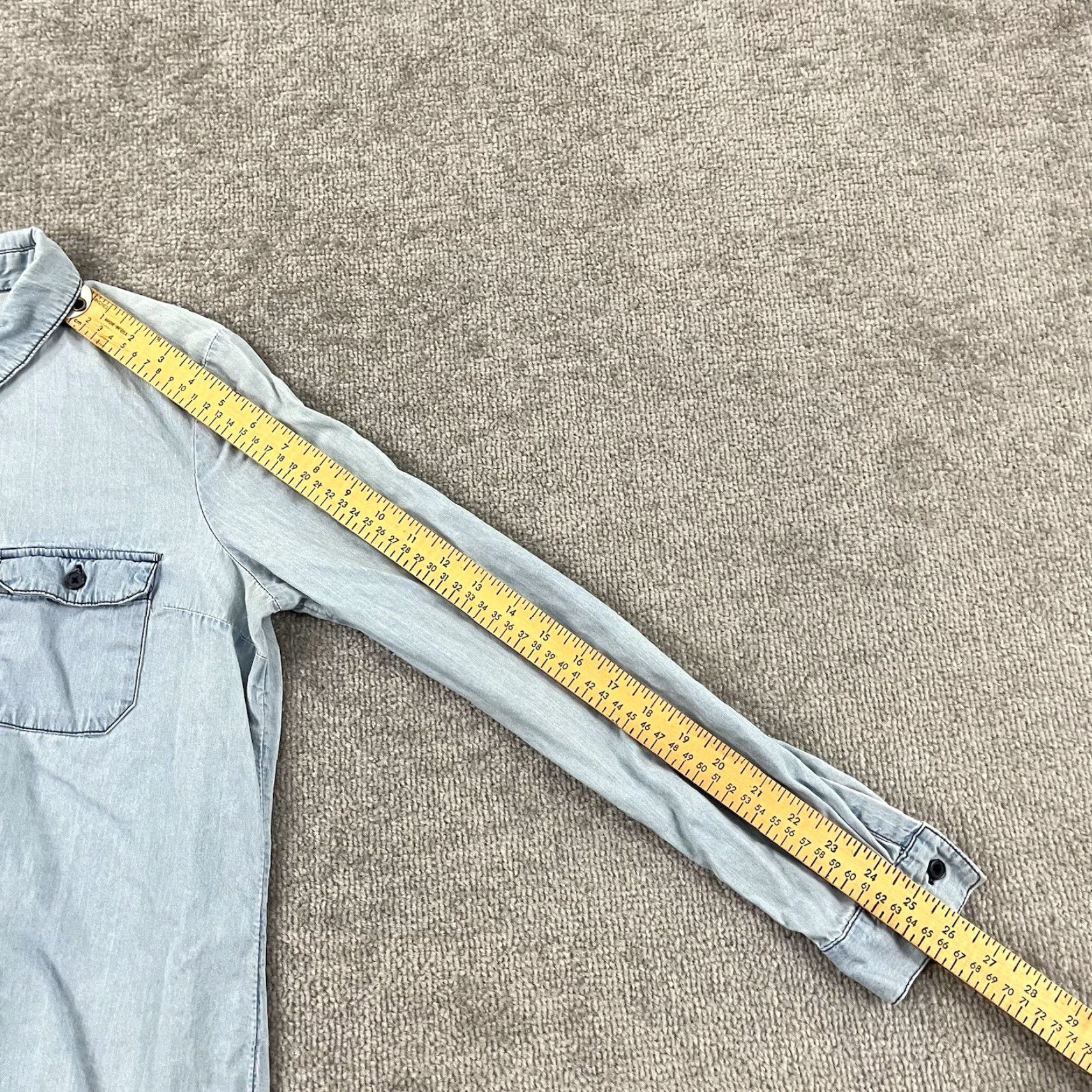 Athleta ATHLETA Shirt Womens Shirt Popover Light Blue Chase Chambray Shirt Small/Medium Casual Womens Size S / US 4 / IT 40 - 4 Thumbnail