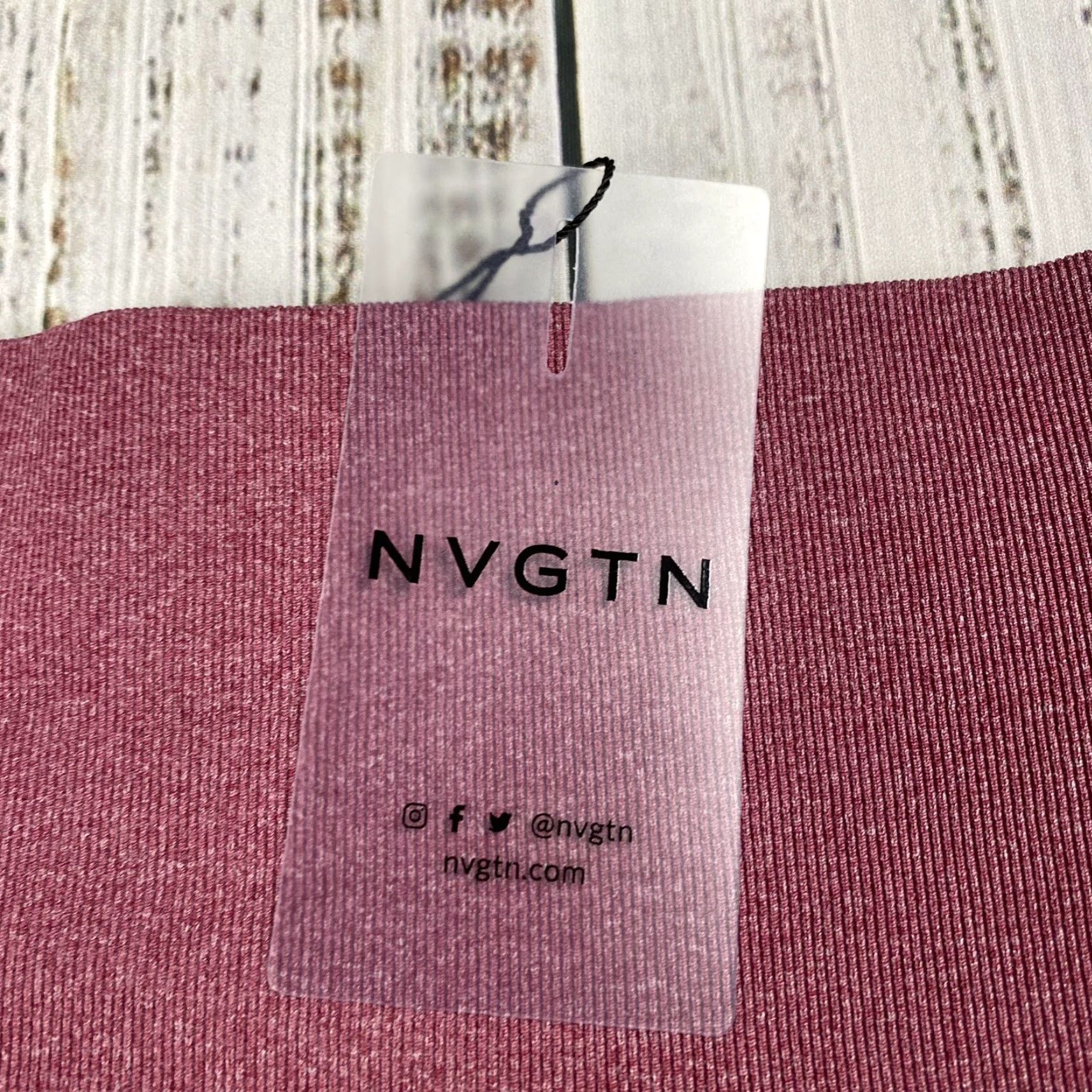 Vintage NVTGN Seamless Leggings XL Red Workout Gym Activewear High Rise Womens Size 40" / US 18 - 3 Thumbnail