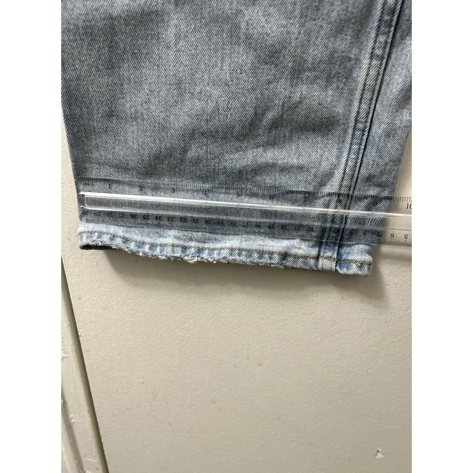 Abercrombie & Fitch Abercrombie & Fitch 90s Relaxed High Rise Jeans Womens Size 32 Light Wash Blue 90s Retro Vintage Style Jeans Women Size 24" / US 00 / IT 34 - 5 Thumbnail