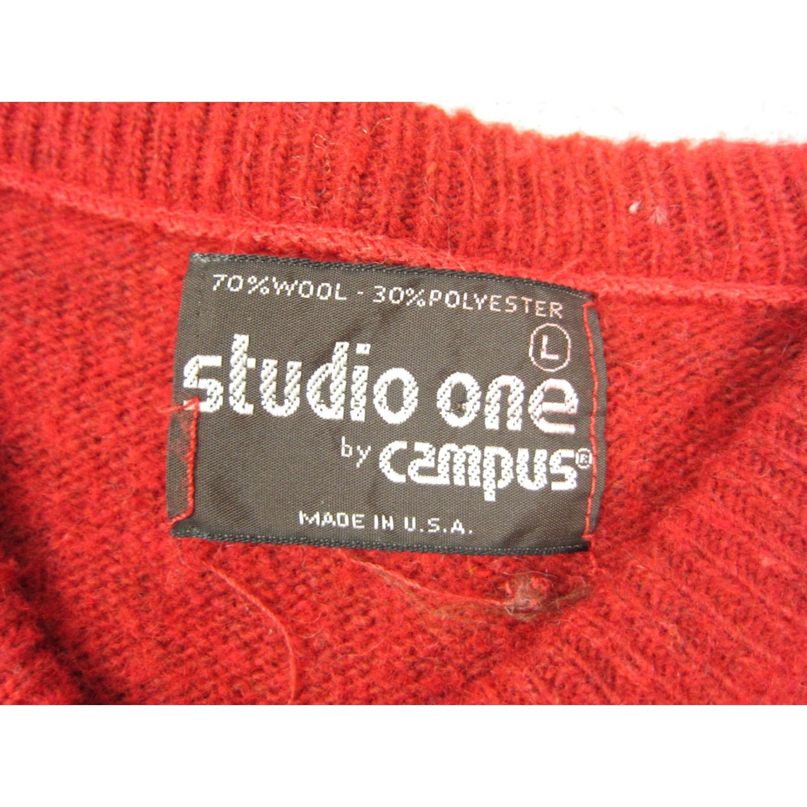Vintage VINTAGE Studio One Sweater Mens L Red Wool V-Neck Made in USA Disco Size US L / EU 52-54 / 3 - 3 Thumbnail