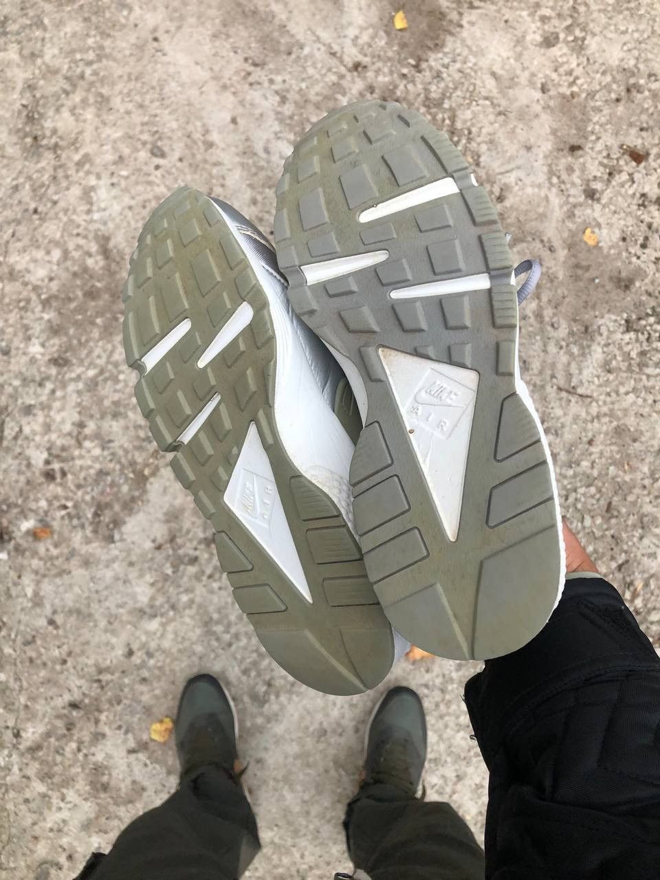 Nike × Vintage VERY RARE NIKE AIR HUARACHE RUNNING SILVER DESIGNER Y2K 90s Size US 8.5 / IT 38.5 - 16 Thumbnail