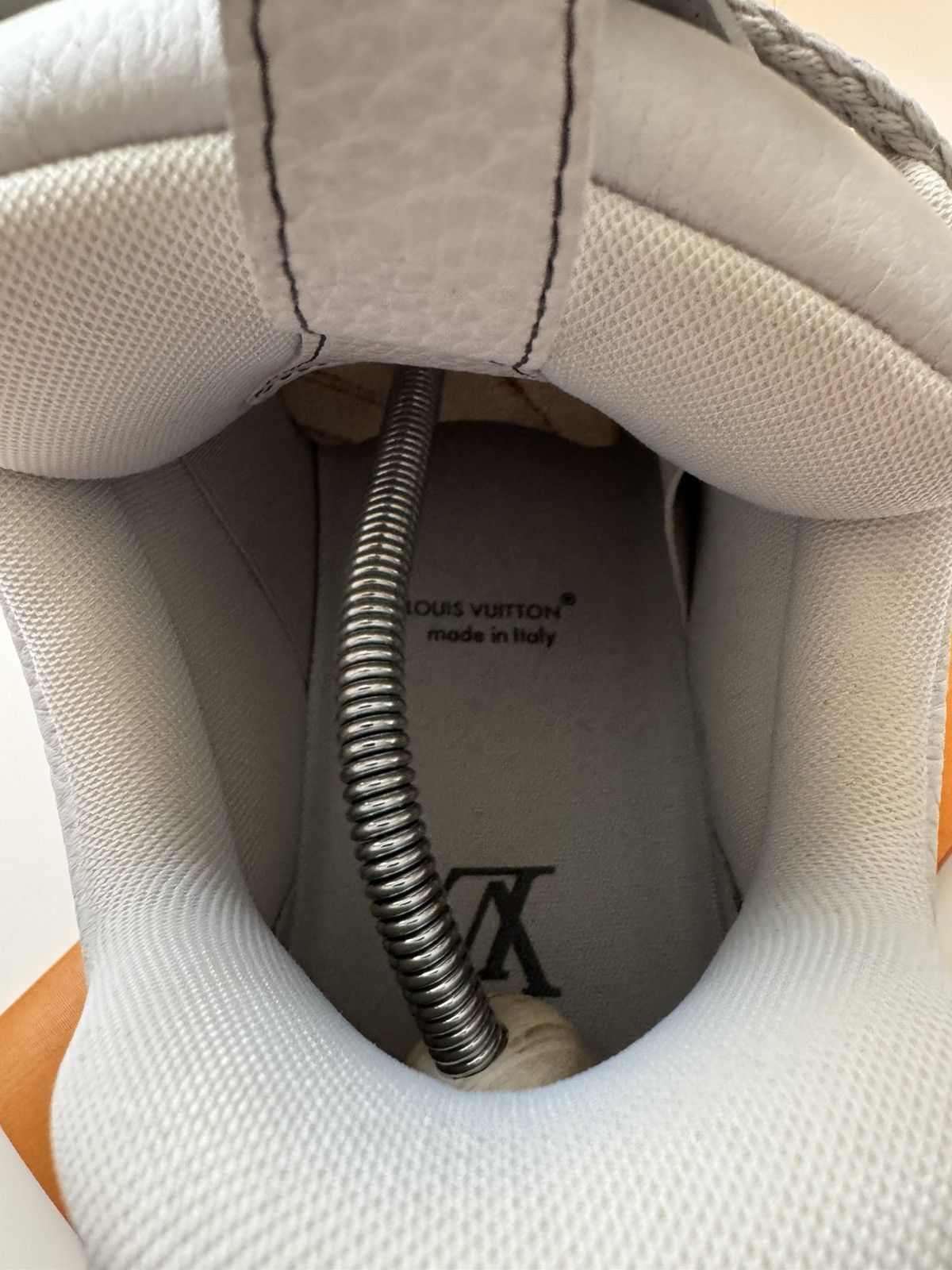 Designer × Louis Vuitton Louis Vuitton Grey Sneaker Size US 9 / EU 42 - 5 Thumbnail