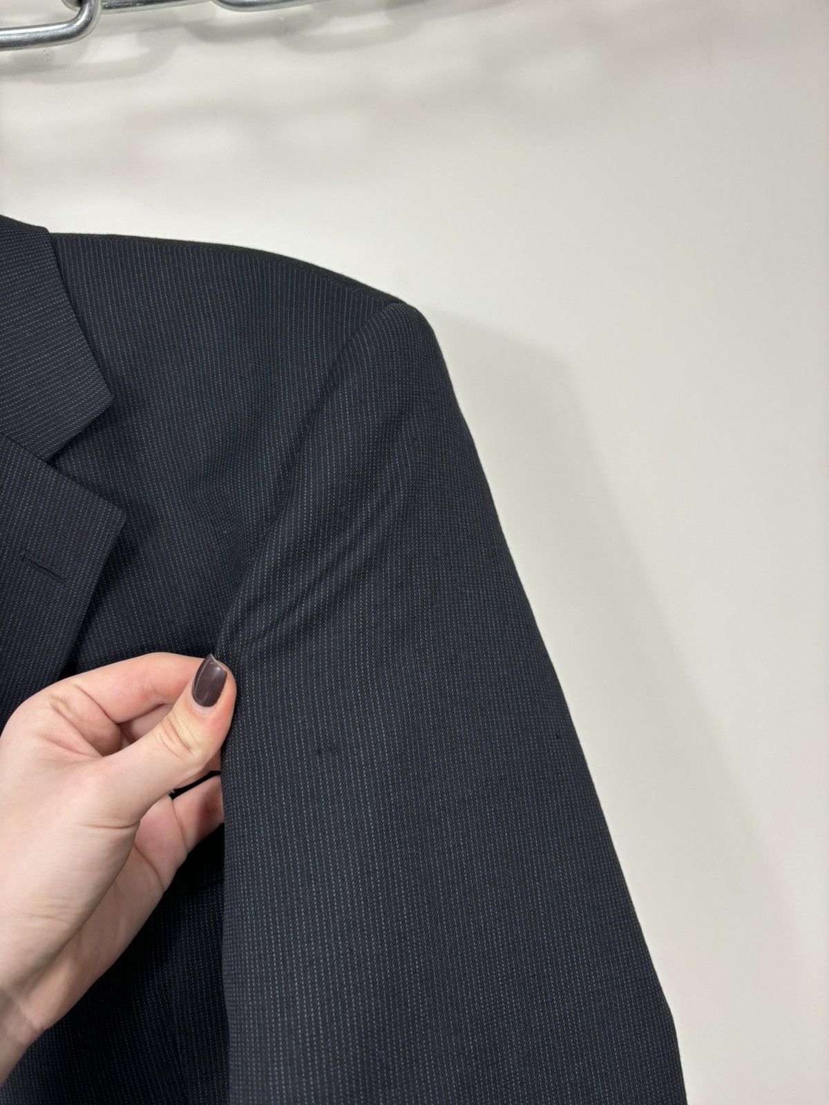 Hugo Boss Hugo Boss 3-Piece Men’s Luxury Classic Formal Wool Suit Size 44R - 14 Thumbnail