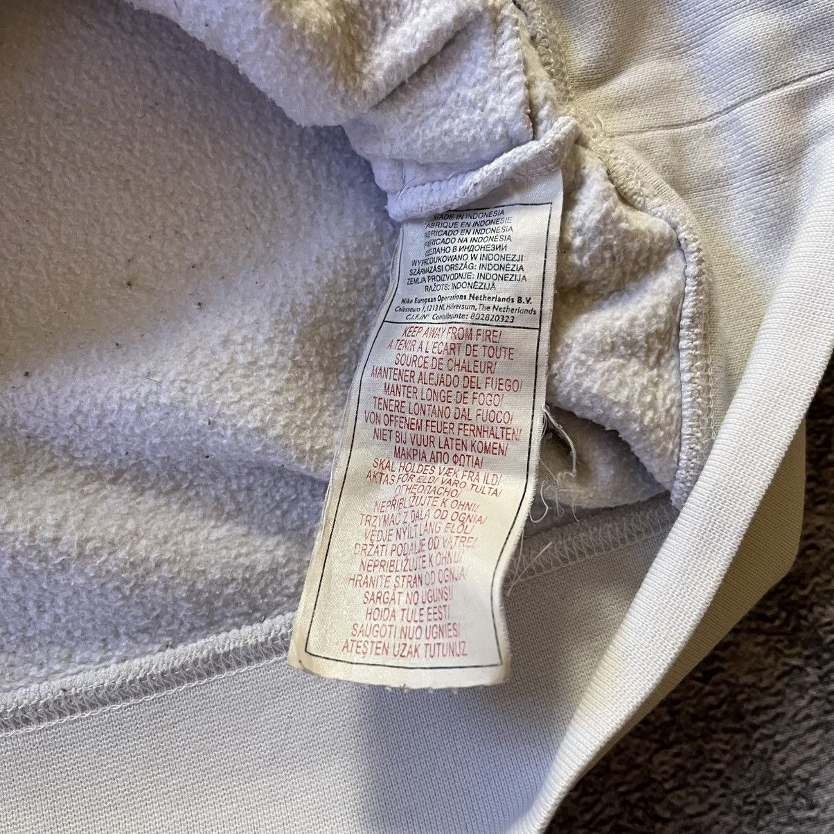 Nike Rare Vintage NIKE Spell Out Swoosh Hoodie Sweatshirt Size US XL / EU 56 / 4 - 6 Thumbnail