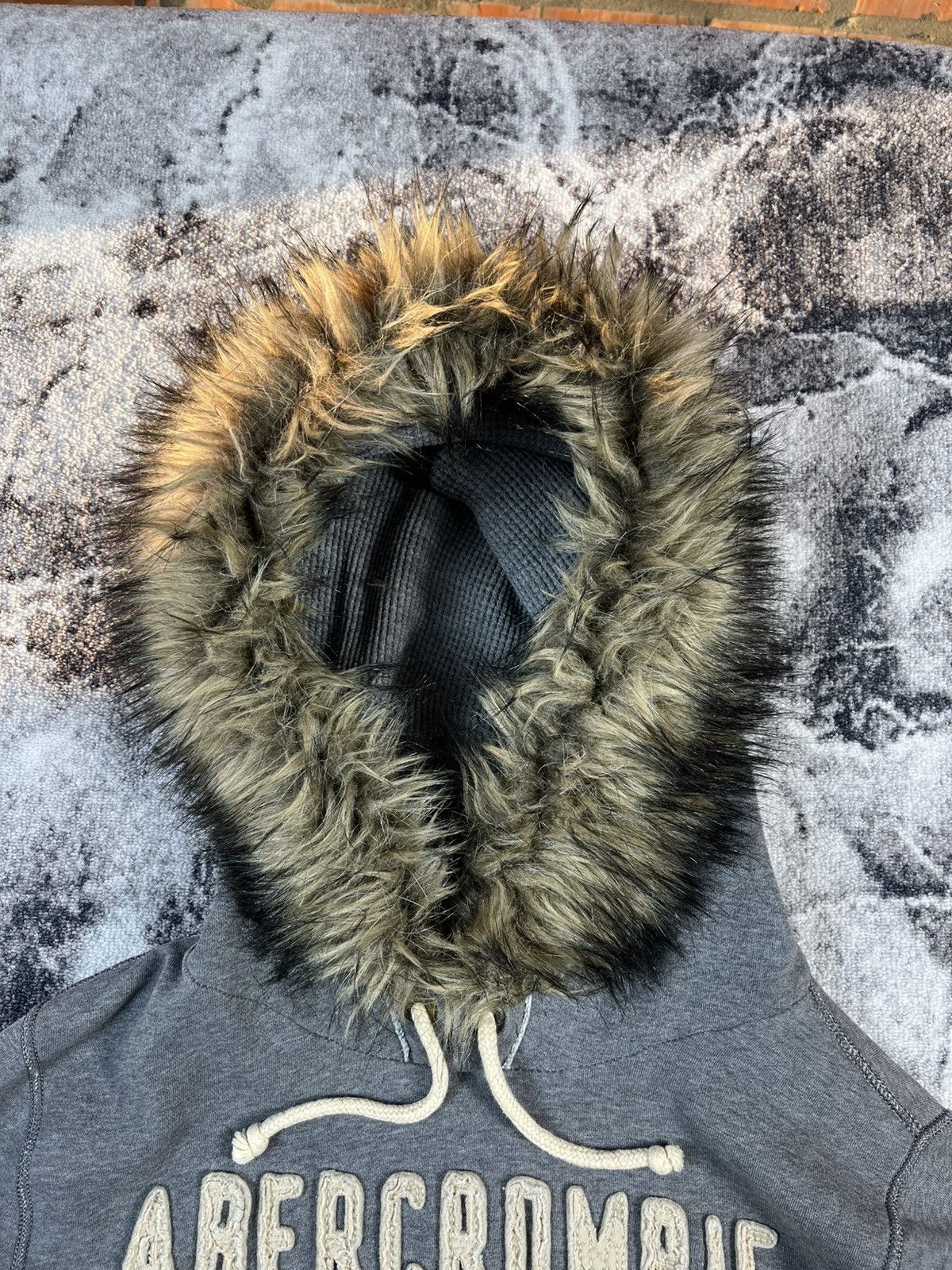 Abercrombie & Fitch Abercrombie & Fitch Fur Hoodie Distressed Y2K XXL Size US XXL / EU 58 / 5 - 9 Thumbnail