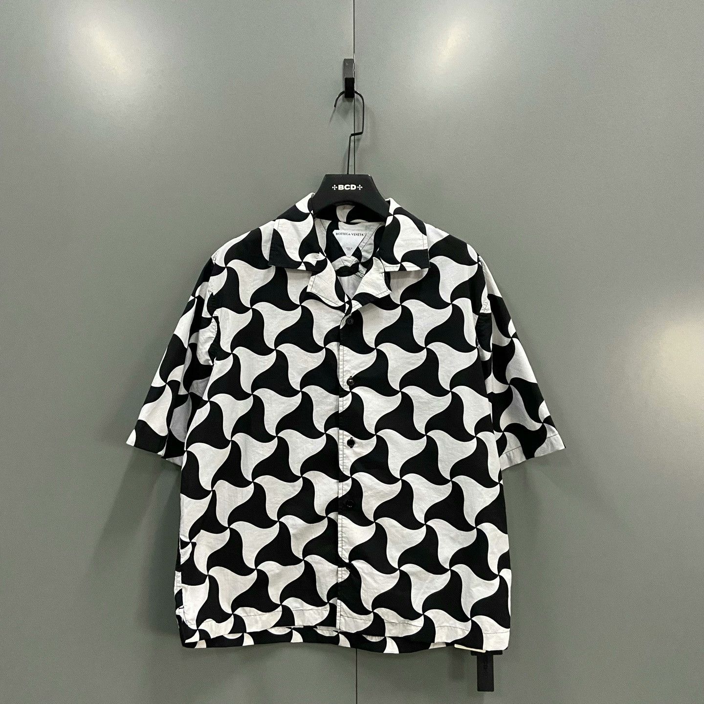 Bottega Veneta Bottega Veneta Colorblock Geometric Short-Sleeve Shirt Size US M / EU 48-50 / 2 - 1 Thumbnail