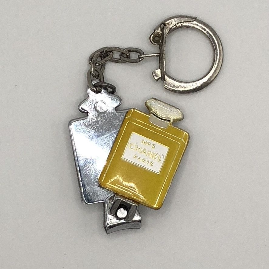 Chanel Extremely Rare Vintage Nail Clipper Keychain Size ONE SIZE - 1 Thumbnail