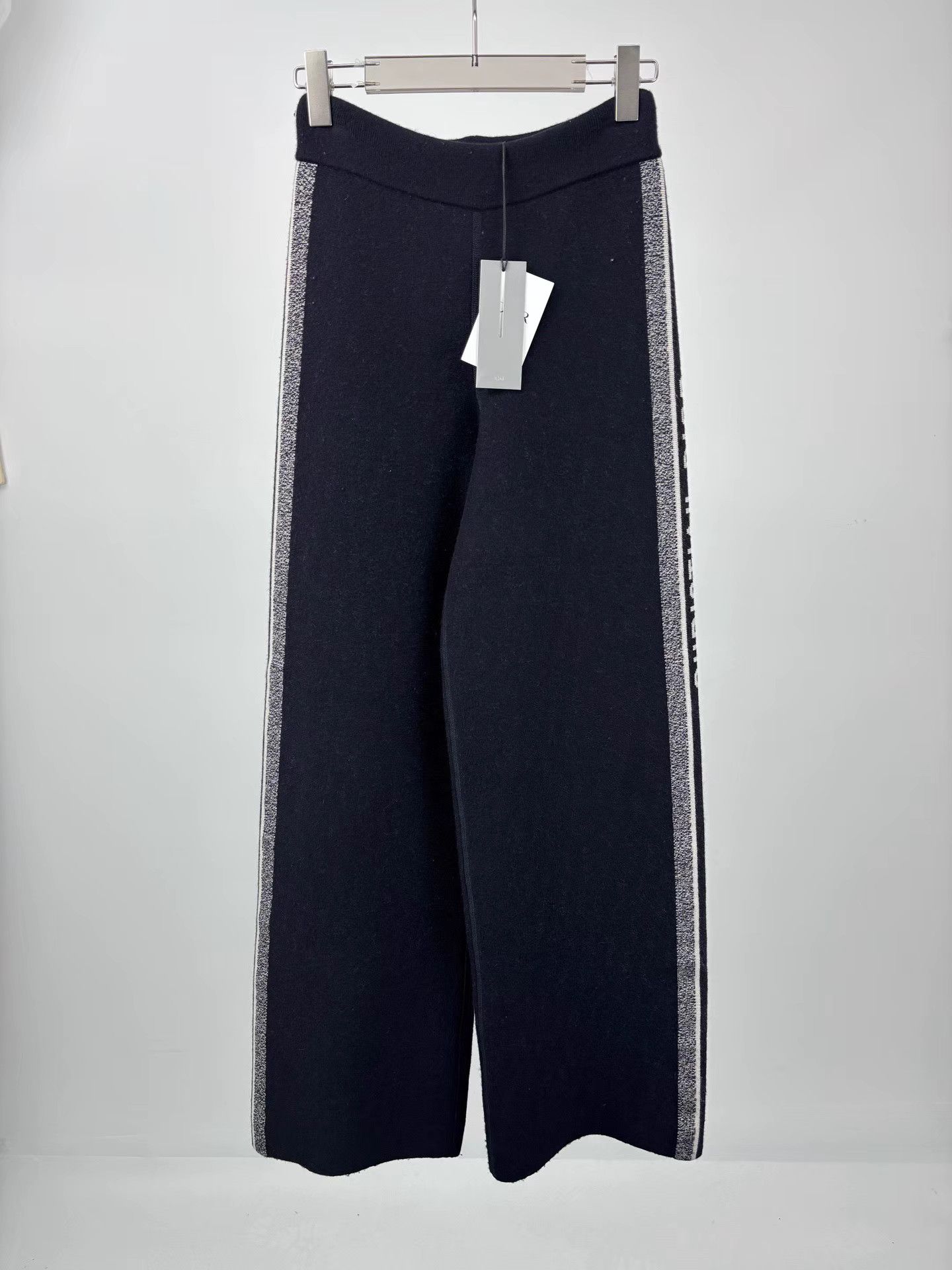 Dior DIOR Cashmere Pants with All-Over Monogram Lining K1 Size US 34 / EU 50 - 2 Thumbnail