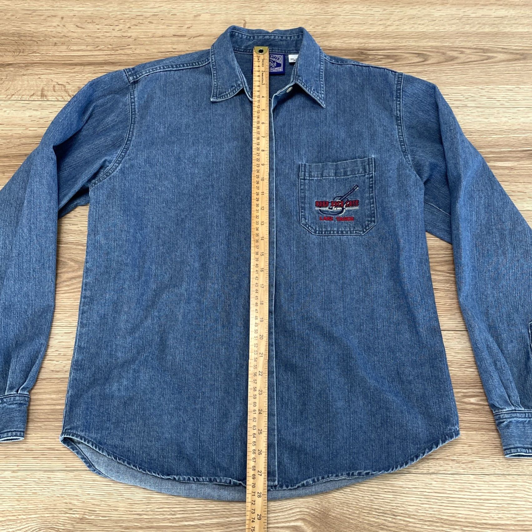 Hard Rock Cafe VINTAGE Hard Rock Cafe Women's Denim Shirt XL Blue 90s Lake Tahoe Button-Up Women Size XL / US 12-14 / IT 48-50 - 4 Thumbnail