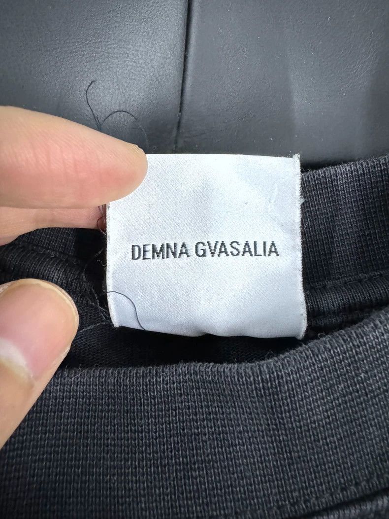 Vetements Vetements Runway Sticker Anti-War Crew Neck Short Sleeve Size US XS / EU 42 / 0 - 4 Thumbnail