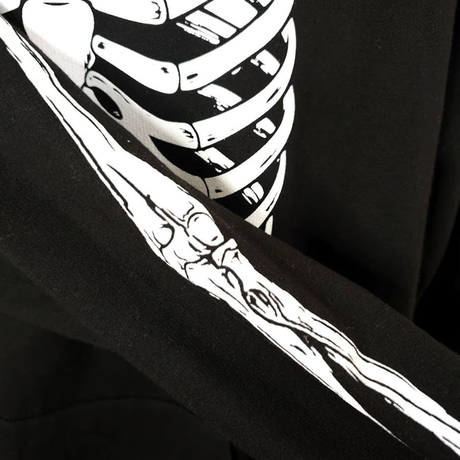 Bones VINTAGE Skull Skeleton Sweatshirt Hoodie Mens 2XL Horror Bones Streetwear Pullover Size US XXL / EU 58 / 5 - 4 Thumbnail