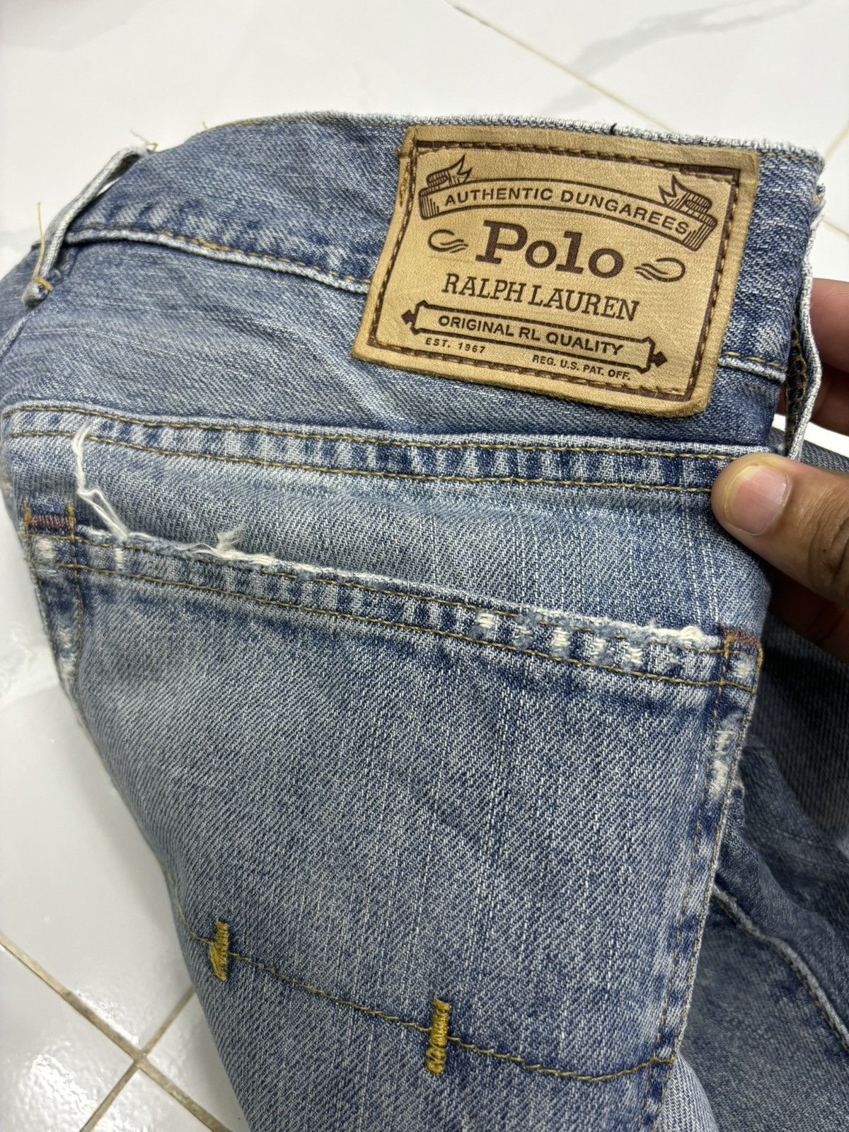 Polo Ralph Lauren POLO RALPH LAUREN DISTRESSED DENIM JEANS Size US 33 - 15 Thumbnail