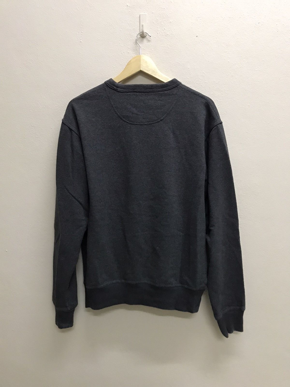 Champion CHAMPION AUTHENTIC ATHLETICWEAR SMALL LOGO SWEATSHIRT Size US M / EU 48-50 / 2 - 7 Thumbnail