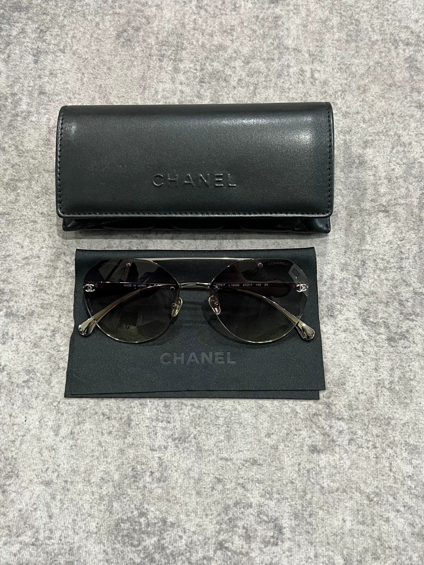 Chanel Chanel Gradient Sunglasses Size ONE SIZE - 1 Thumbnail