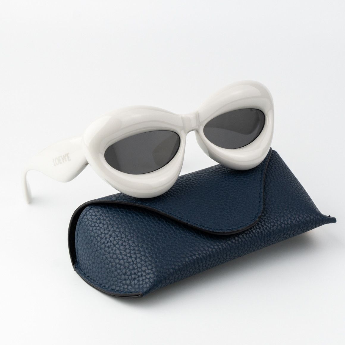 Loewe Loewe Women Sunglasses LW40097I 20A Smoke Cat Eye BRAND NEW Size ONE SIZE - 2 Thumbnail