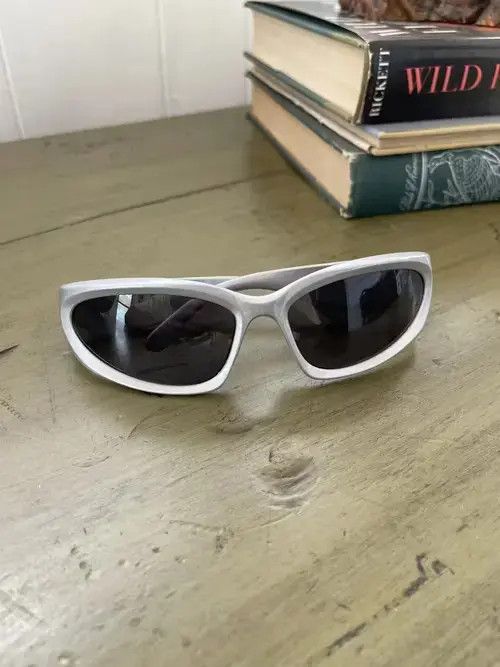 Vintage Retro punk y2k sunglasses Size ONE SIZE - 4 Thumbnail