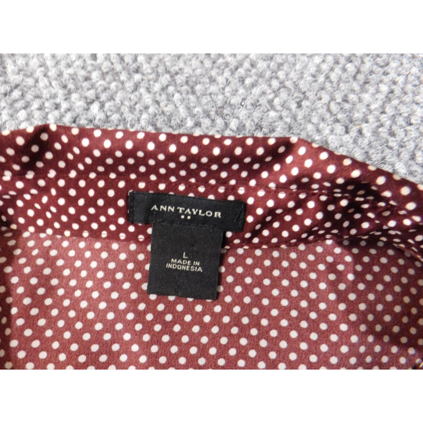 Vintage Ann Taylor Top Large Red Dots Polka Dot Casual Polyester Button-Up Womens L Shirt Size L / US 10 / IT 46 - 4 Thumbnail