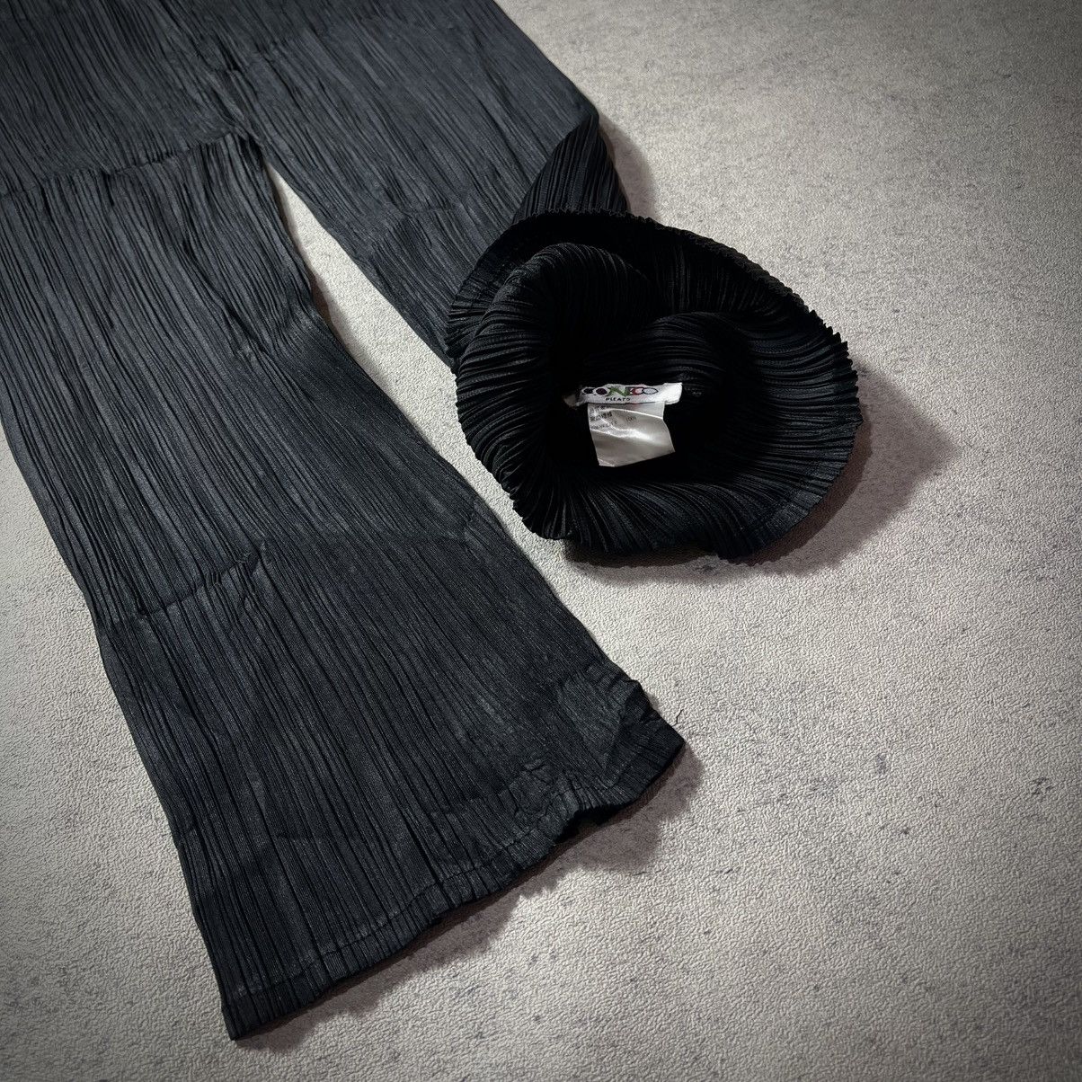 Japanese Brand Rare Beautiful Pleats Pleated Coneco Pants Size US 30 / EU 46 - 3 Thumbnail